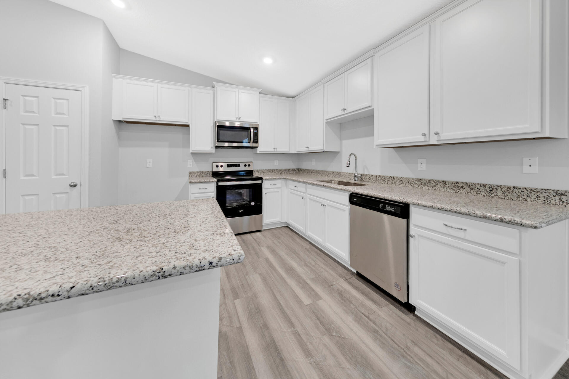 RIVERWALK - Residential