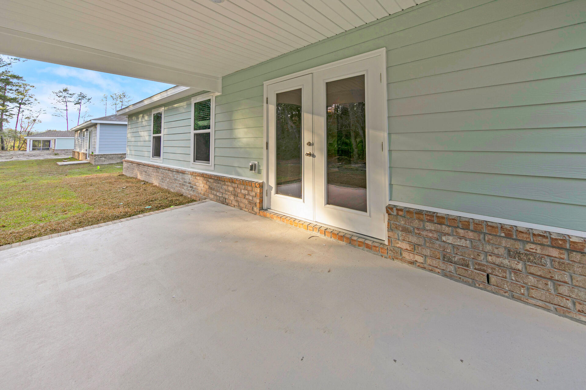 RIVERWALK - Residential