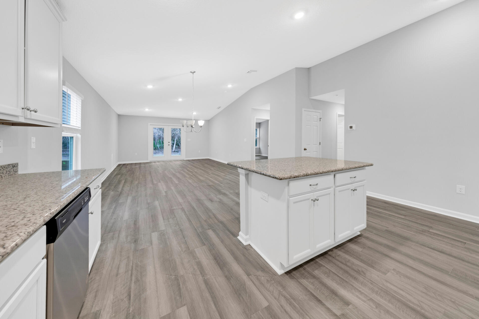 RIVERWALK - Residential