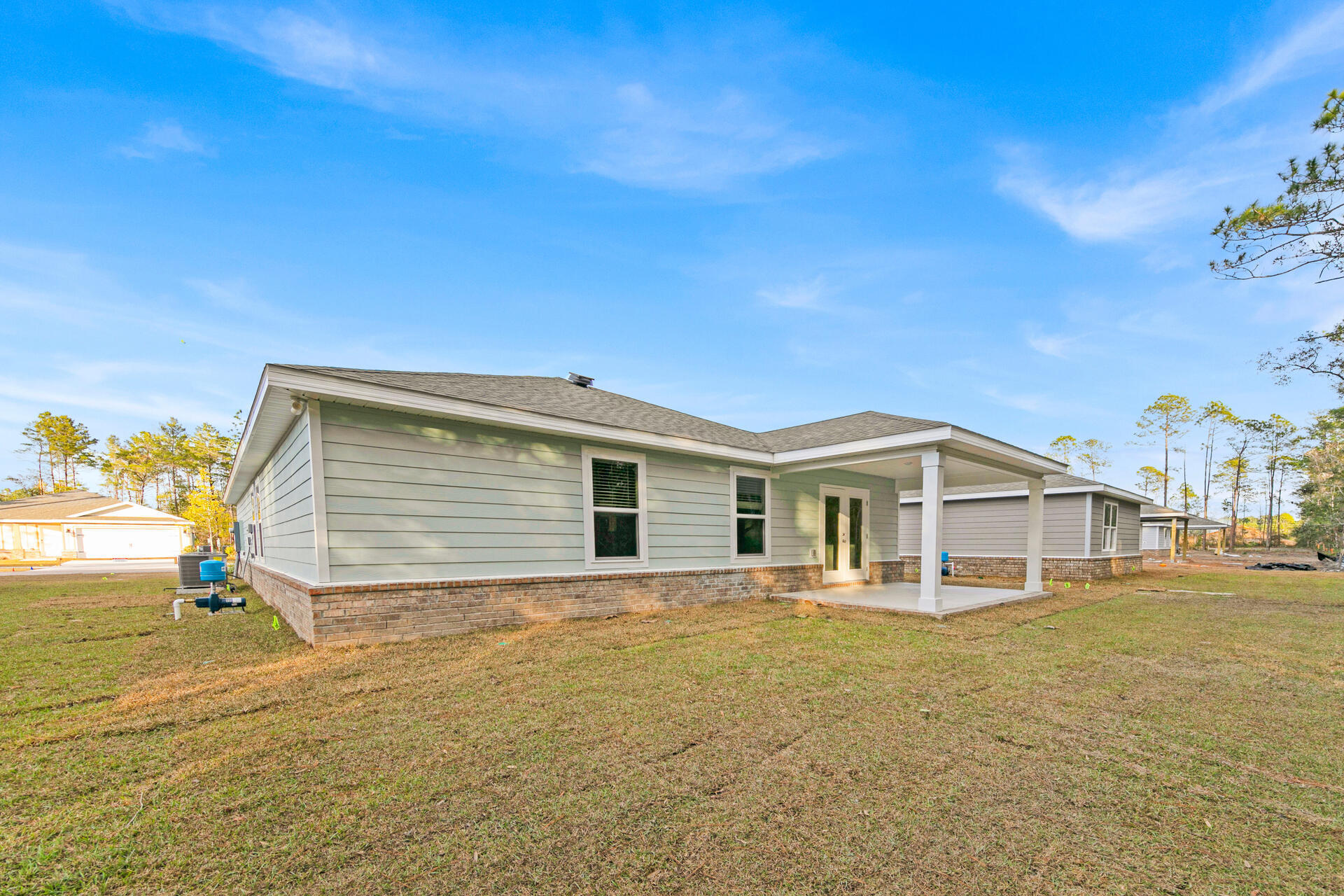 RIVERWALK - Residential