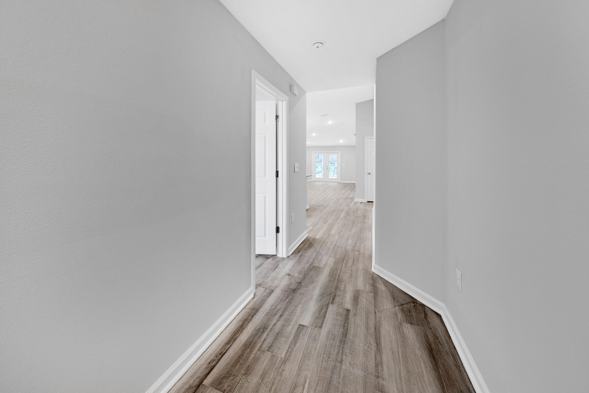 RIVERWALK - Residential