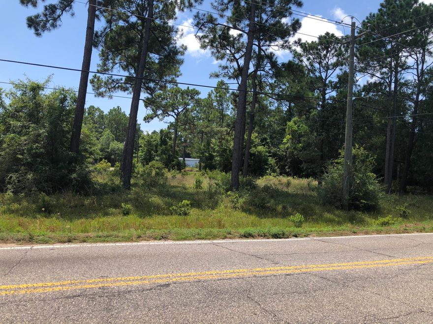 Are you looking for a great vacant lot in a prime location? 6817 E Bay Boulevard is the perfect spot for your next move. It is zoned as a Mixed Residential Subdivision District (R1M), that is situated right near the water. It is in close proximity to all of the great attractions Navarre has to offer. Make this slice of heaven the spot for your next home today!