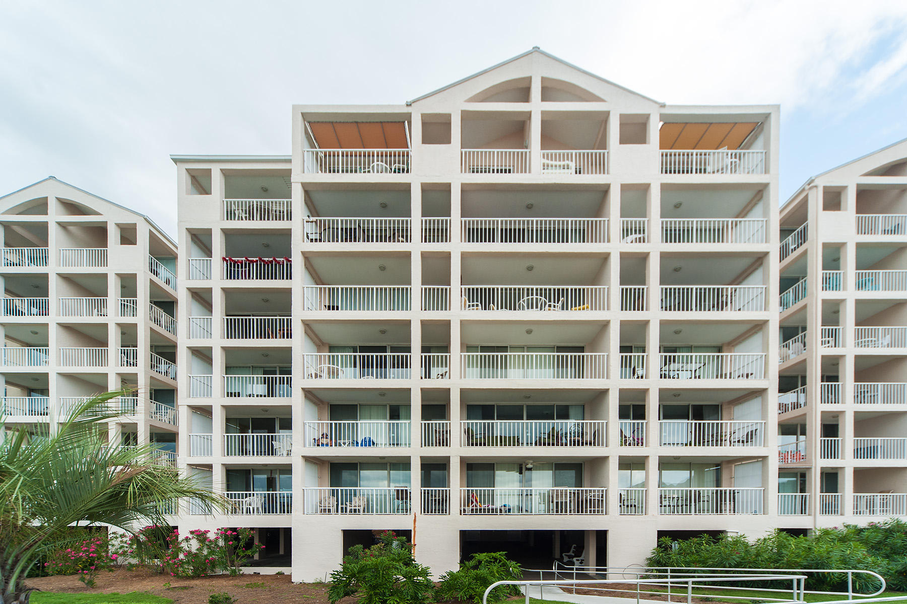 MAGNOLIA HOUSE - Residential