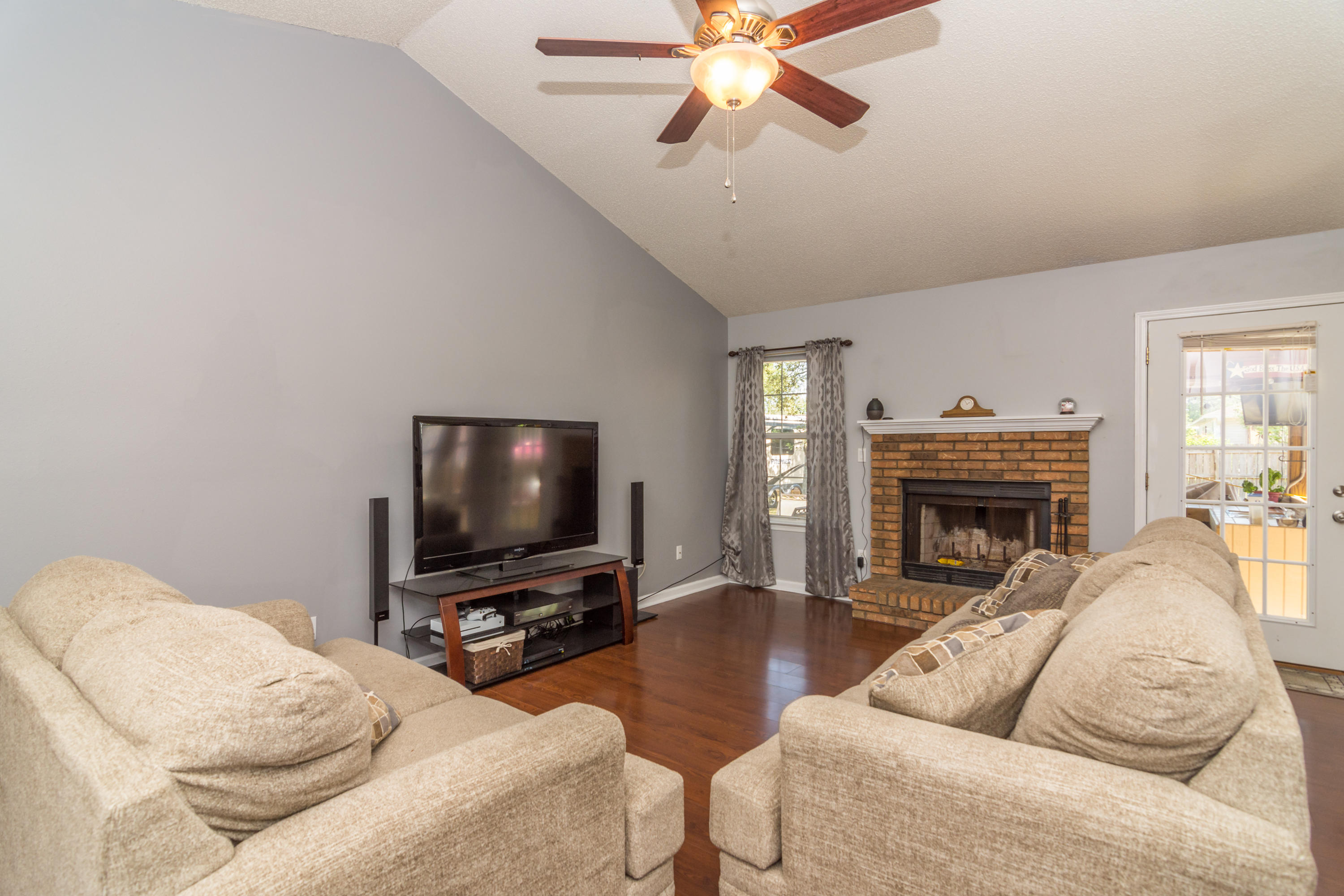 COUNTRYVIEW ESTATES 6TH ADDN PH1 - Residential