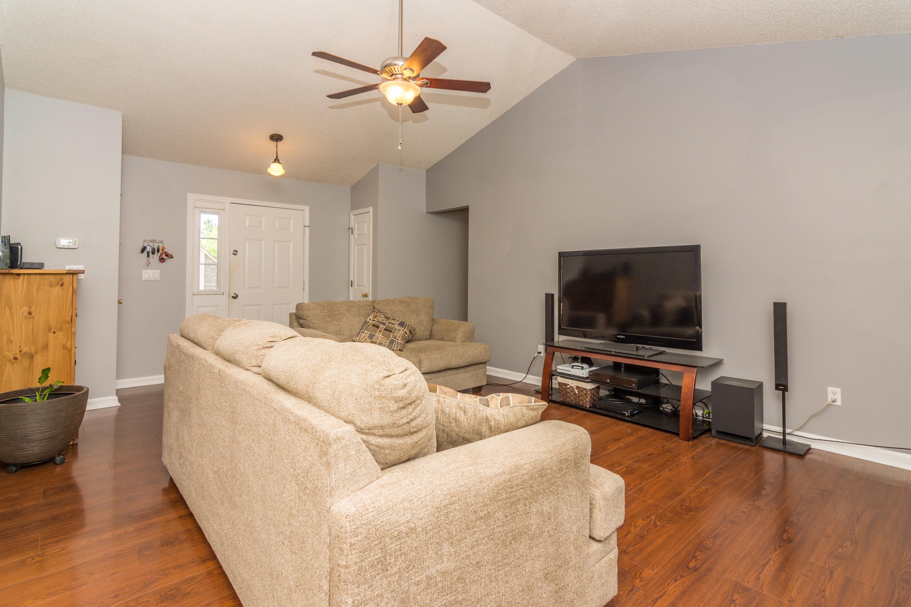 COUNTRYVIEW ESTATES 6TH ADDN PH1 - Residential