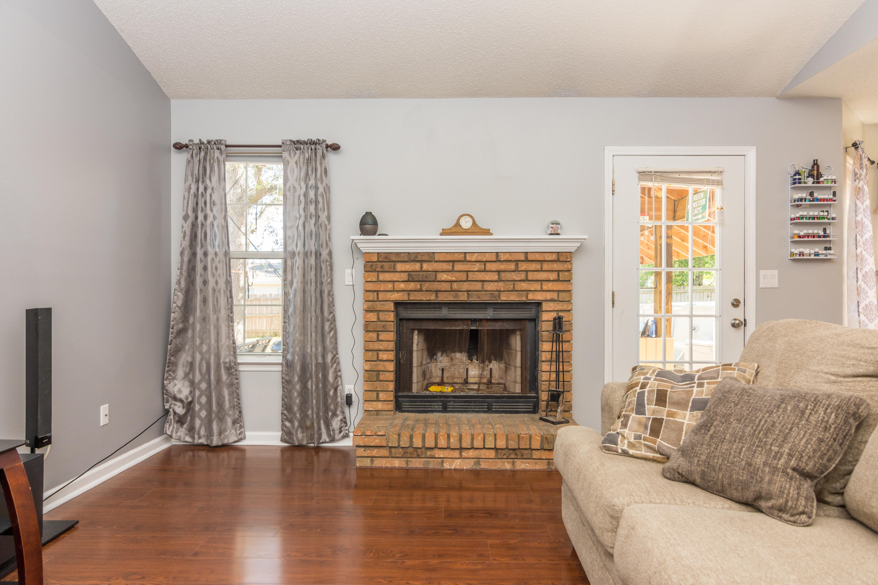 COUNTRYVIEW ESTATES 6TH ADDN PH1 - Residential