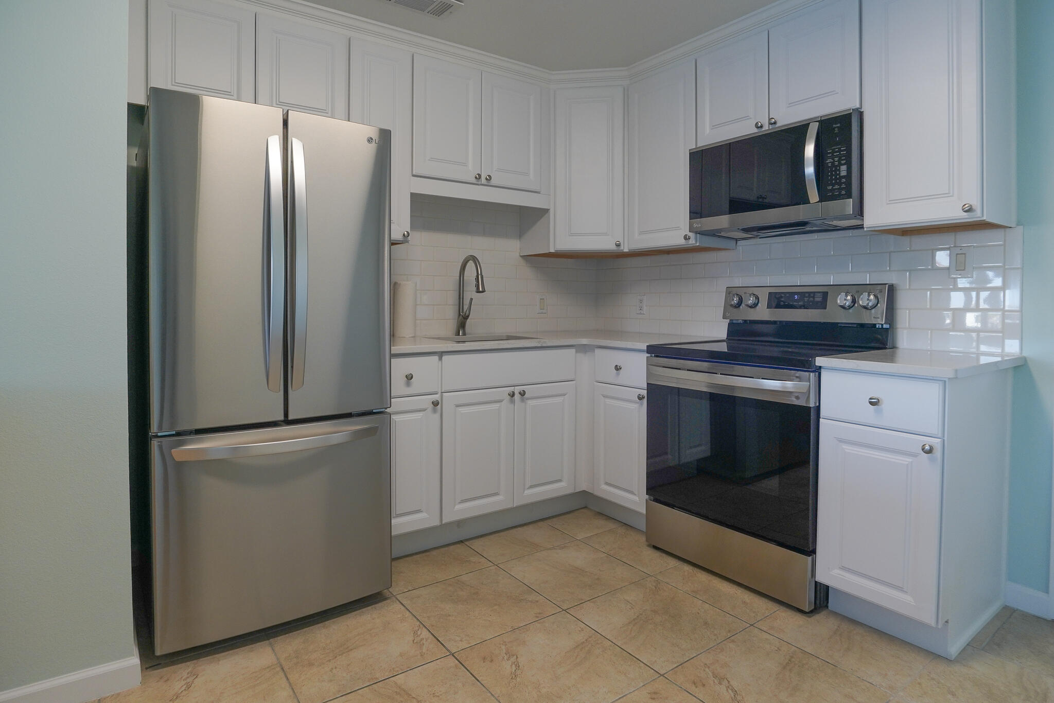 WATERWAY CONDO - Residential