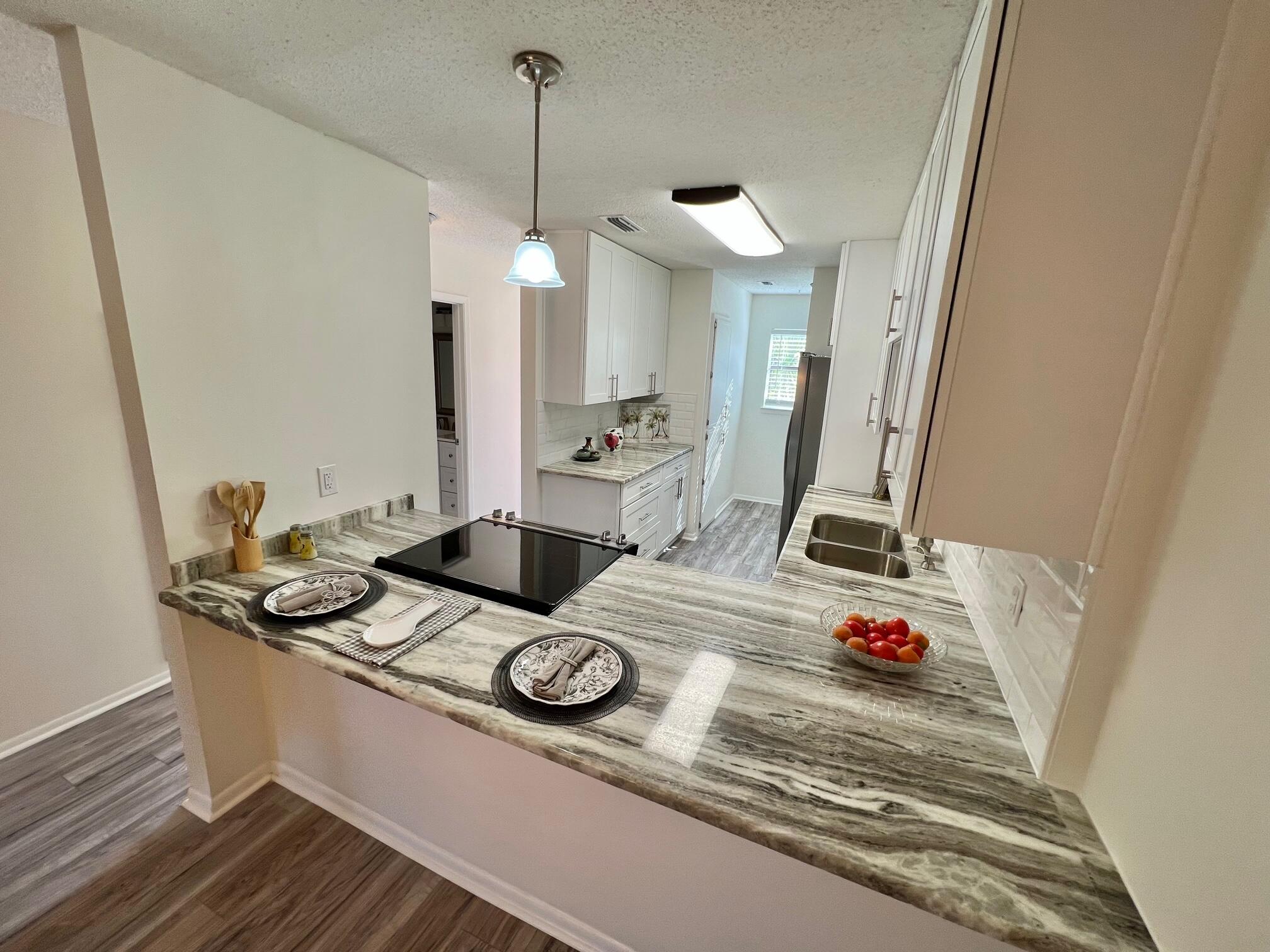 SANDALWOOD MANOR - Residential