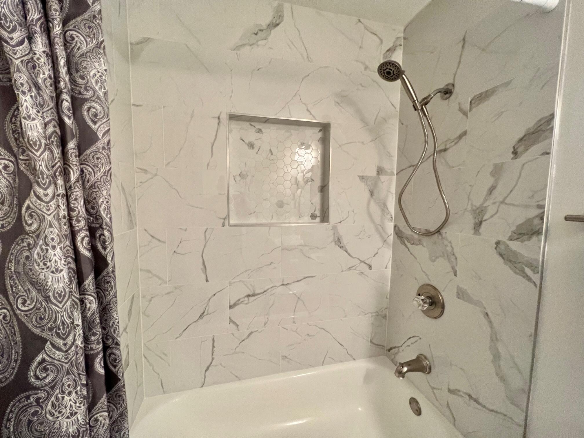 SANDALWOOD MANOR - Residential