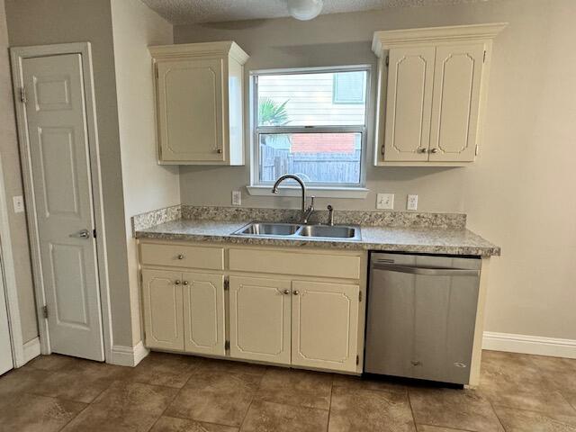 EMERALD POINTE PLAT 2 - Residential Lease