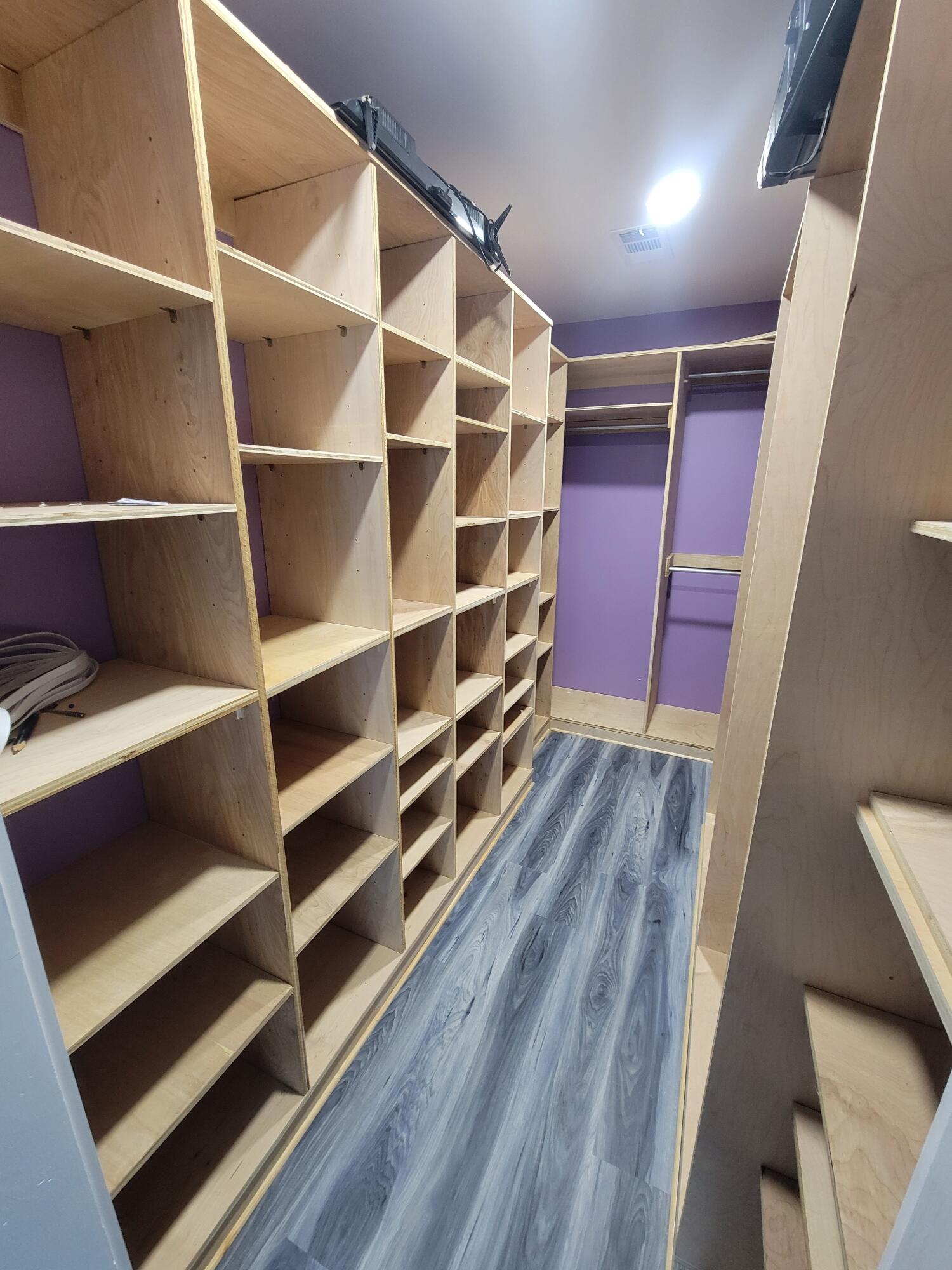 RACETRACK ROAD - Residential