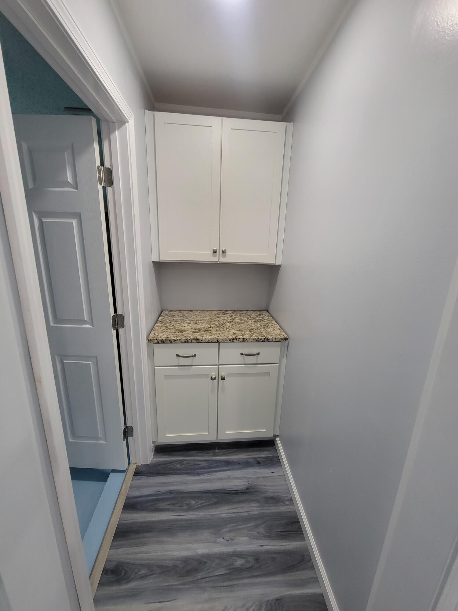 RACETRACK ROAD - Residential