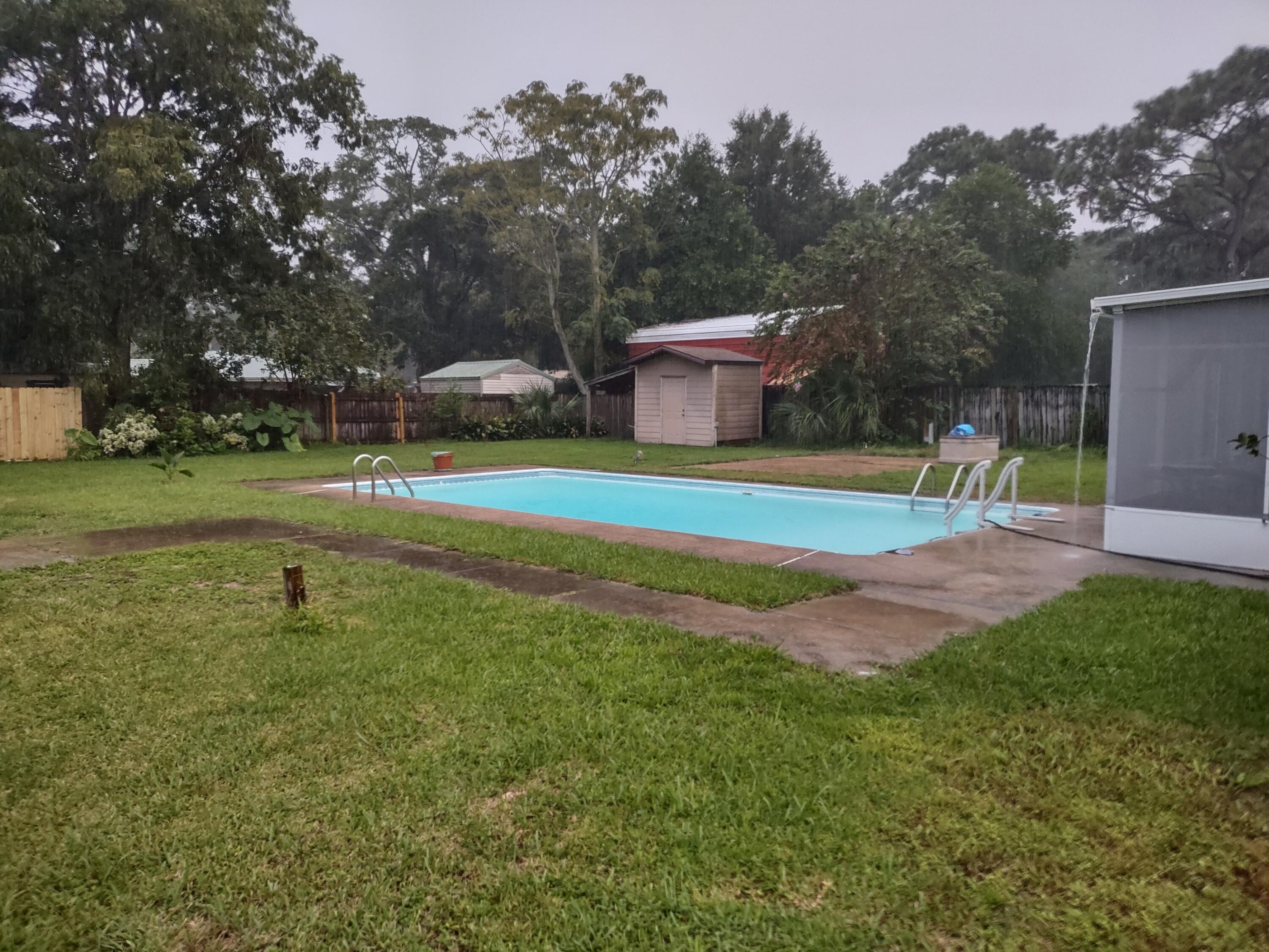 RACETRACK ROAD - Residential