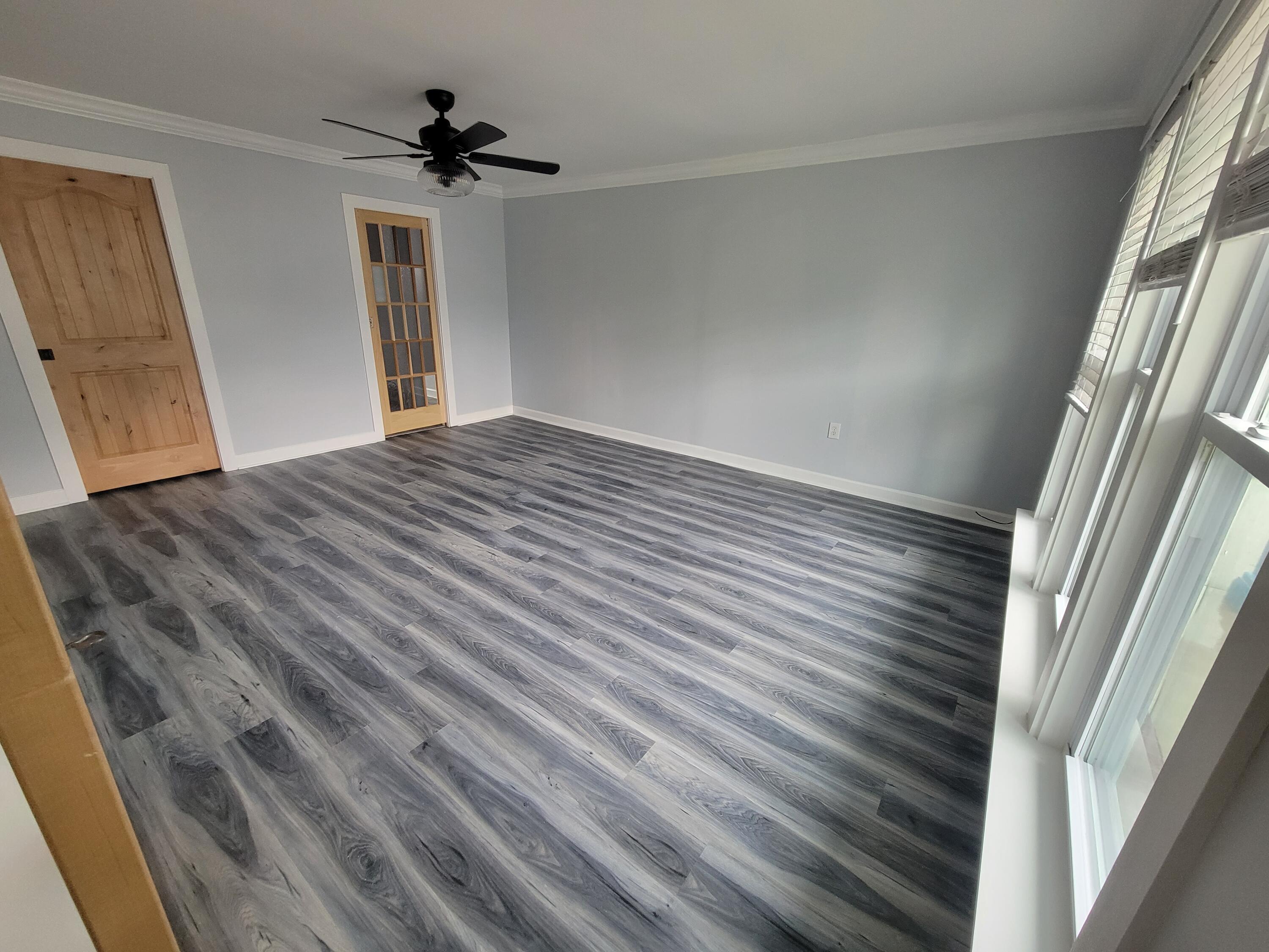 RACETRACK ROAD - Residential