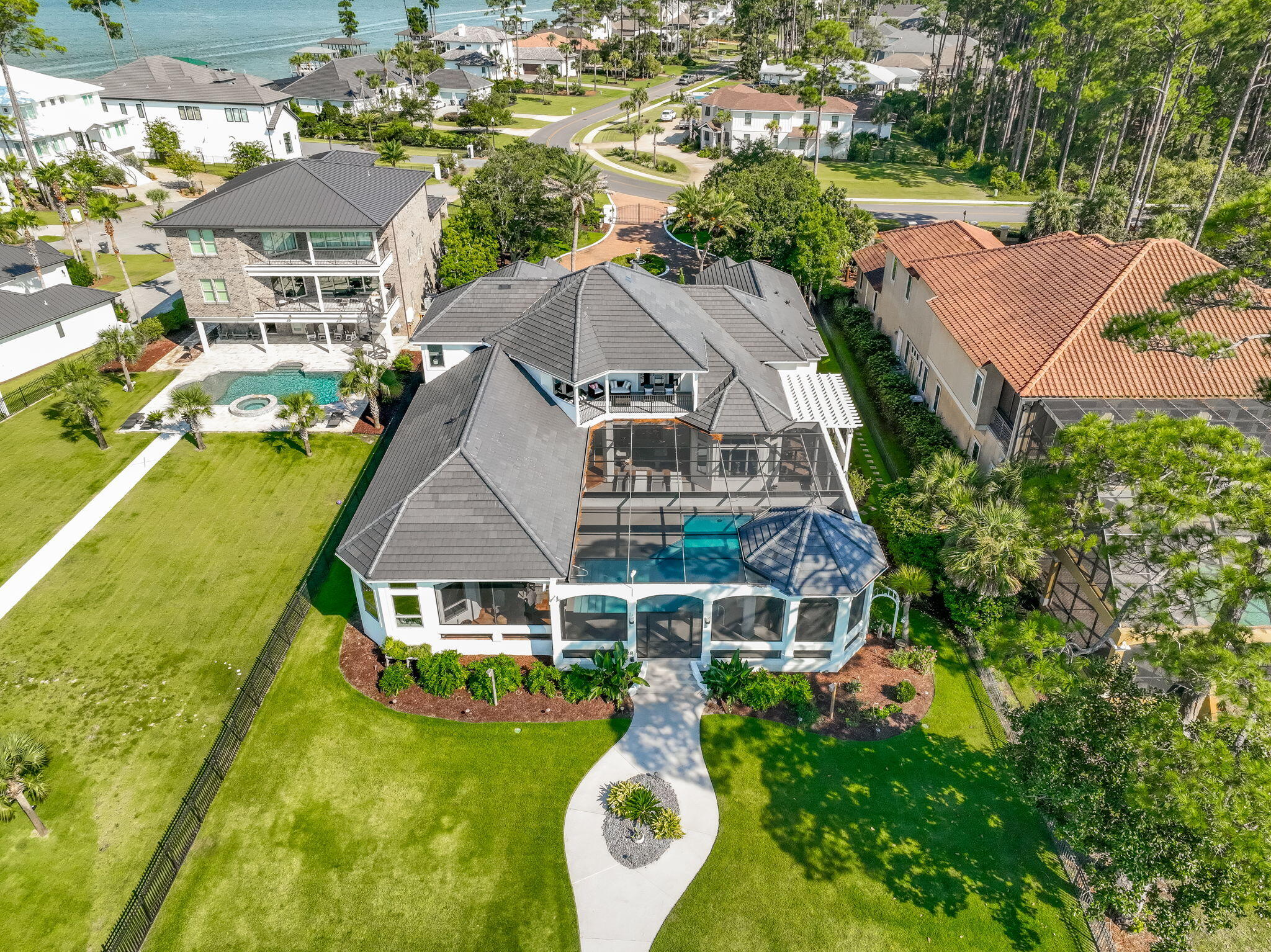 DRIFTWOOD ESTATES - Residential