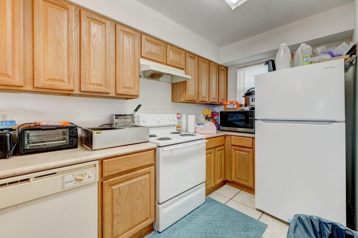 LEGION VILLAGE T/H - Residential