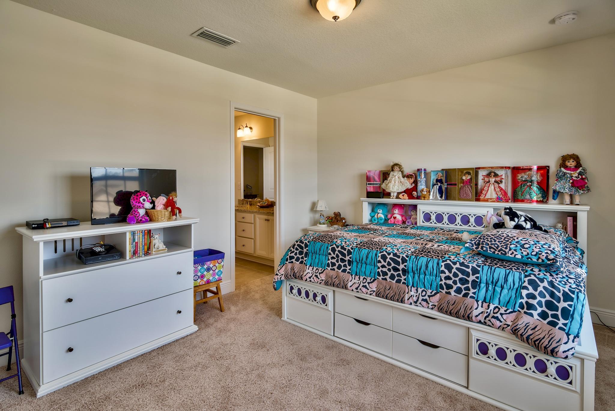 DRIFTWOOD ESTATES - Residential