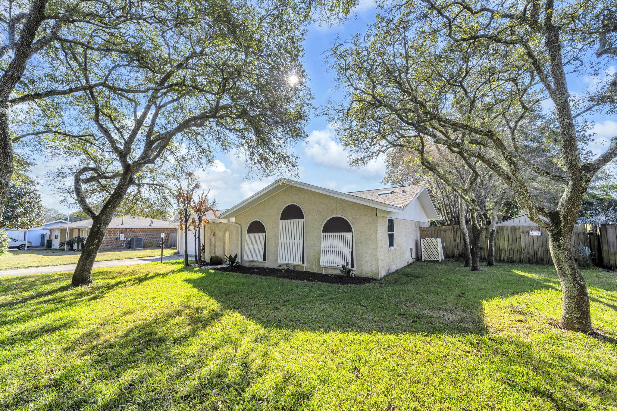 Oakridge Manor - Residential