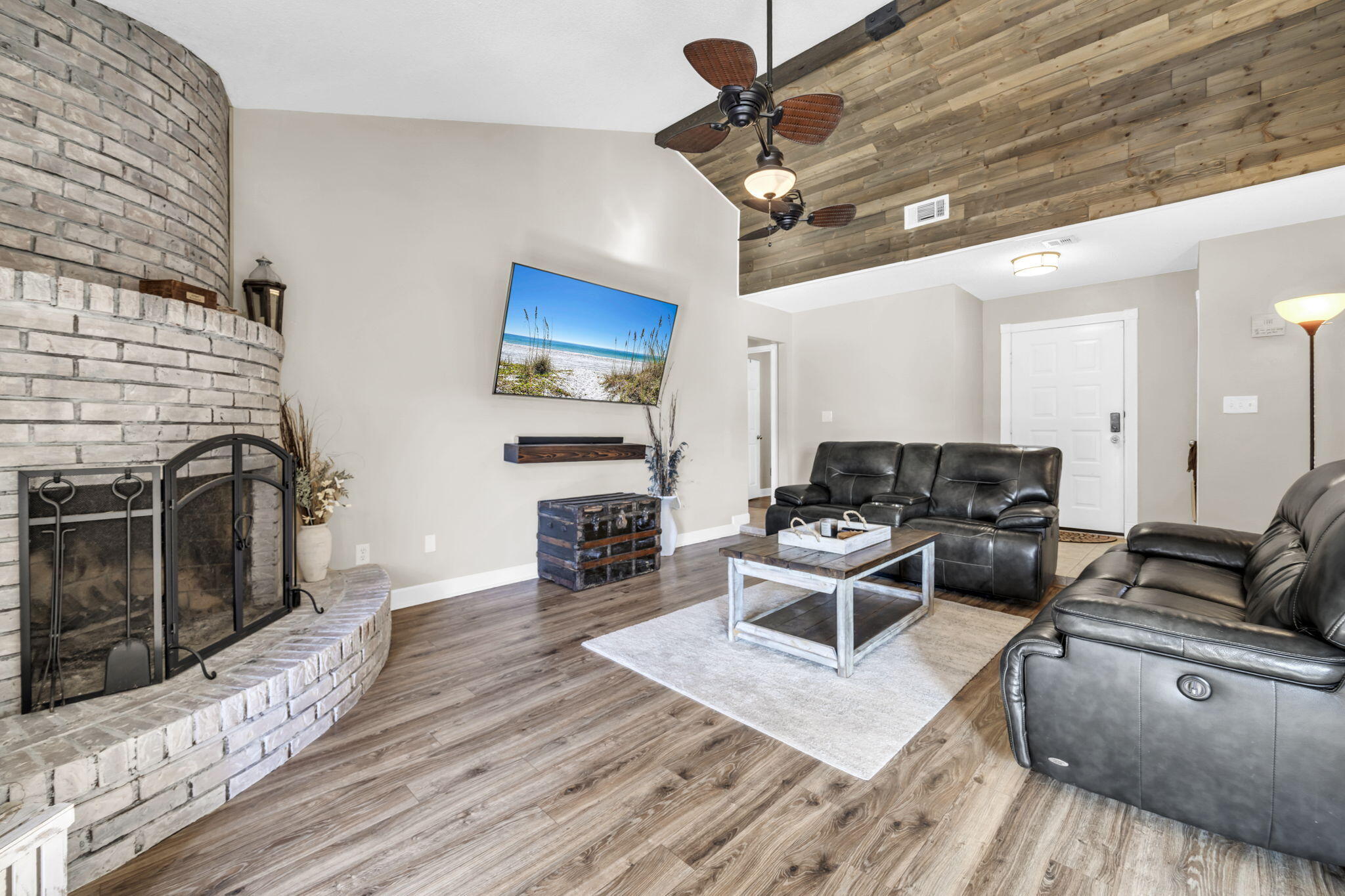 Oakridge Manor - Residential