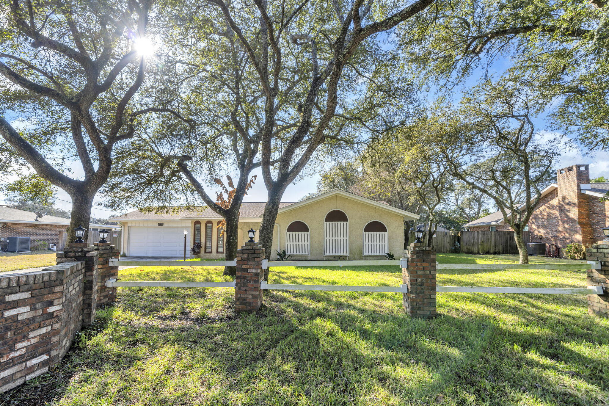 Oakridge Manor - Residential