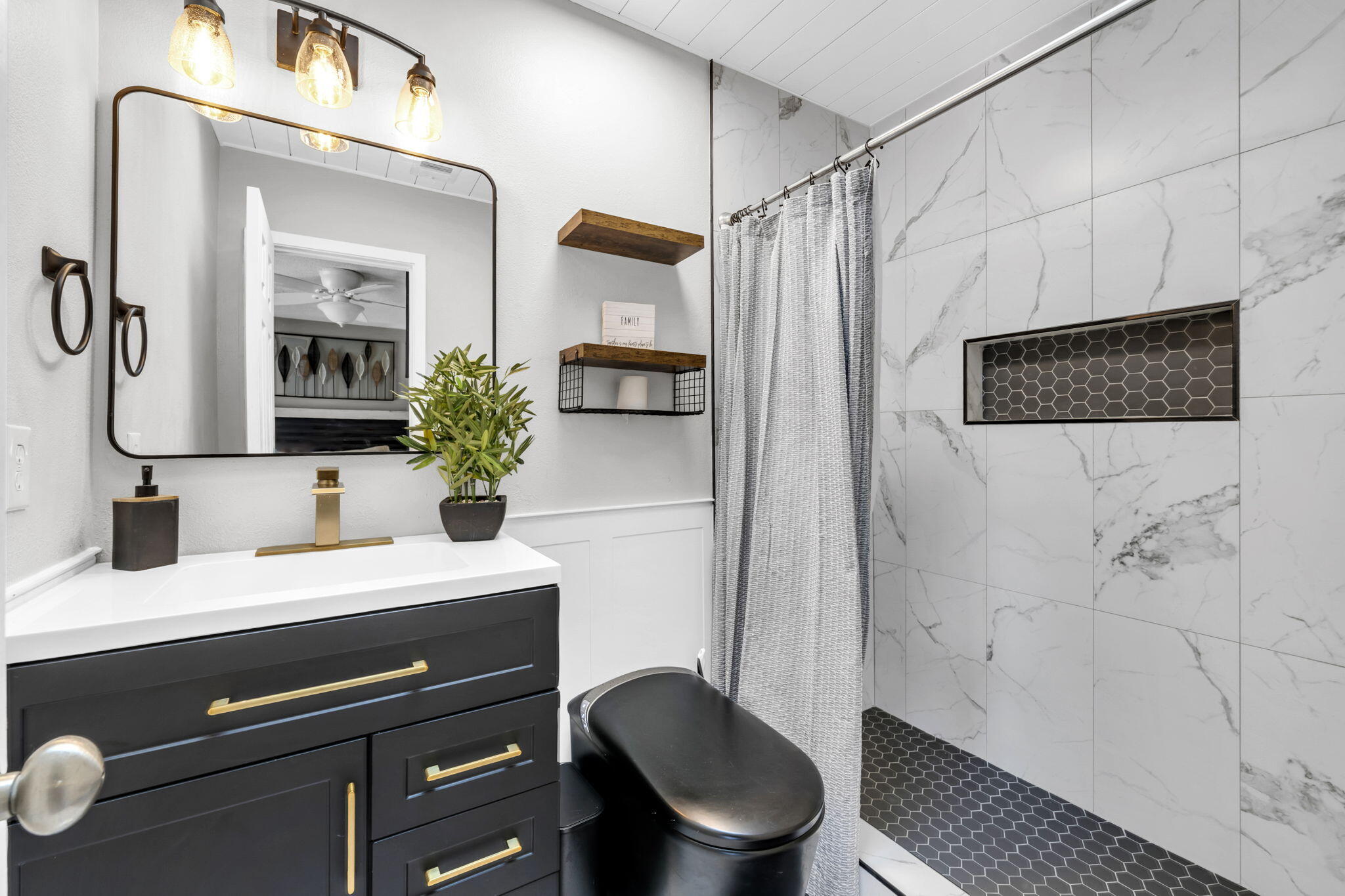 Oakridge Manor - Residential