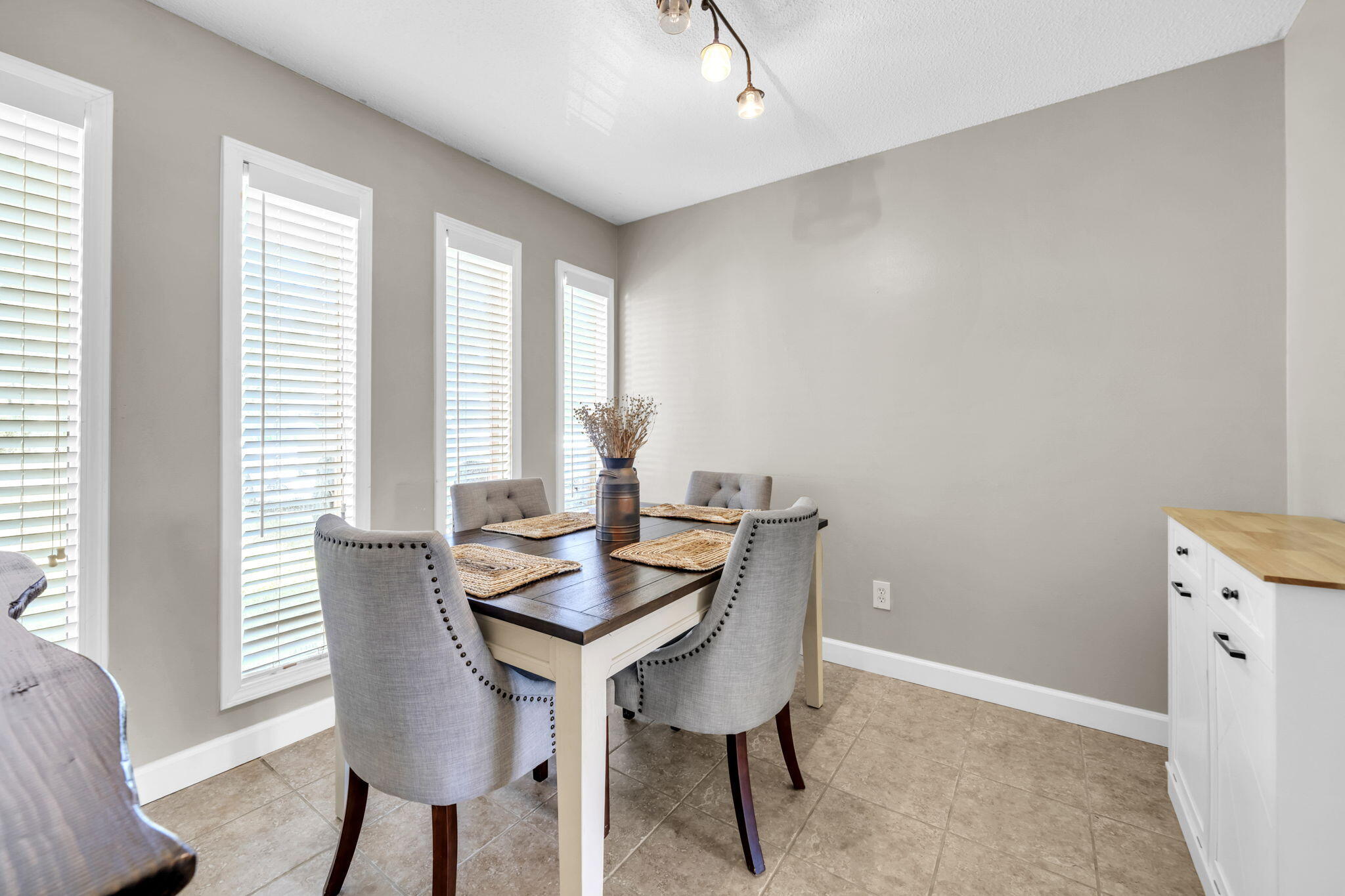 Oakridge Manor - Residential