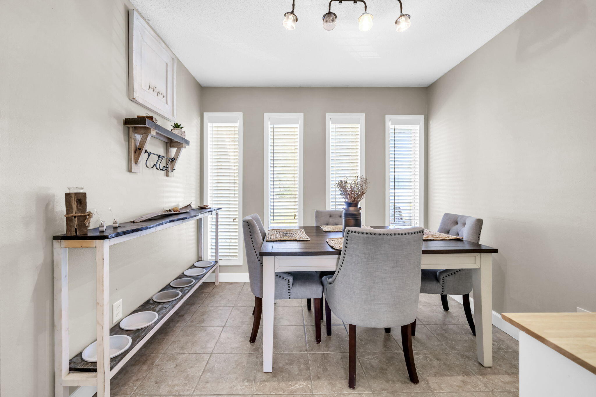 Oakridge Manor - Residential