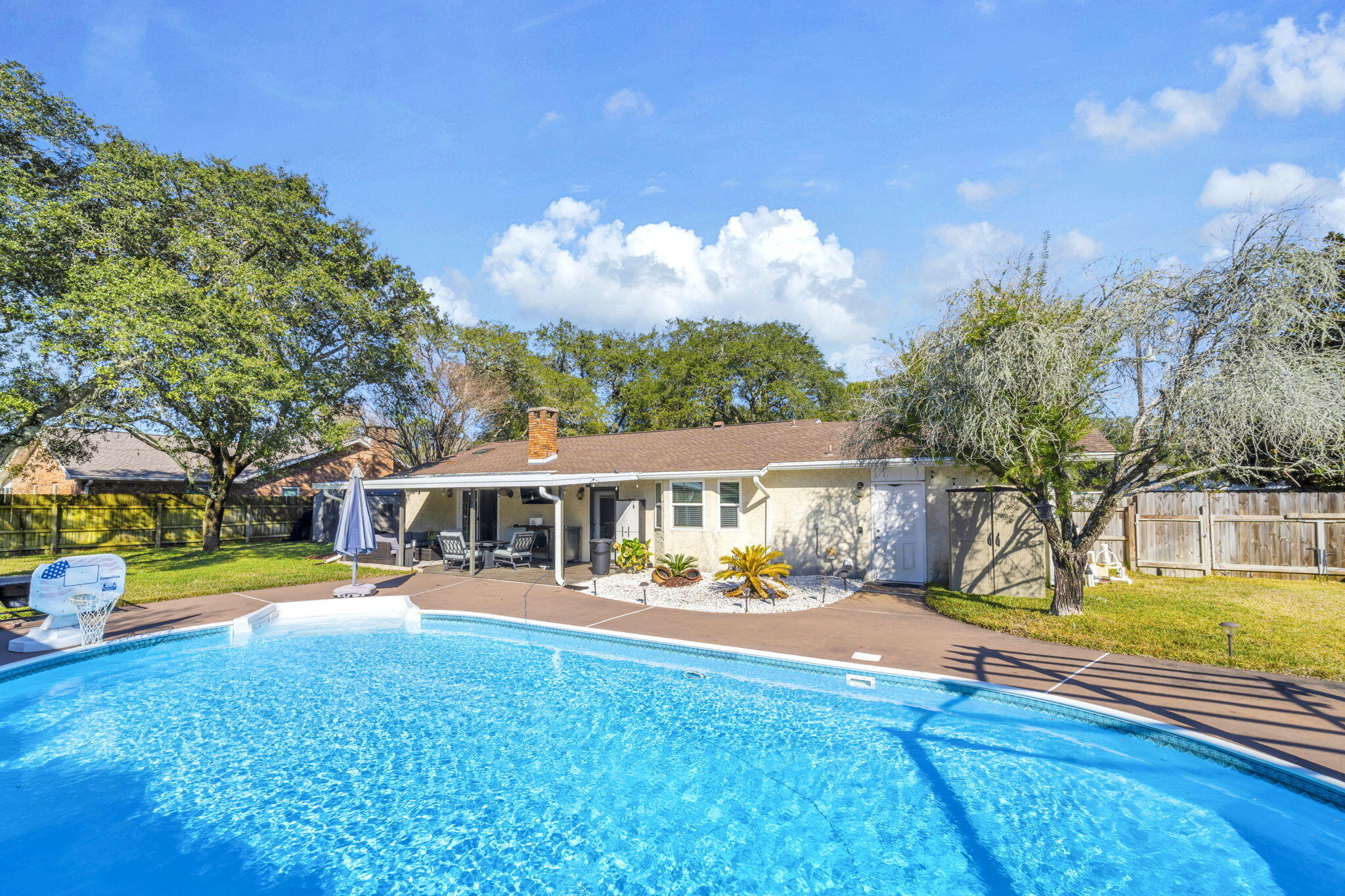 Oakridge Manor - Residential