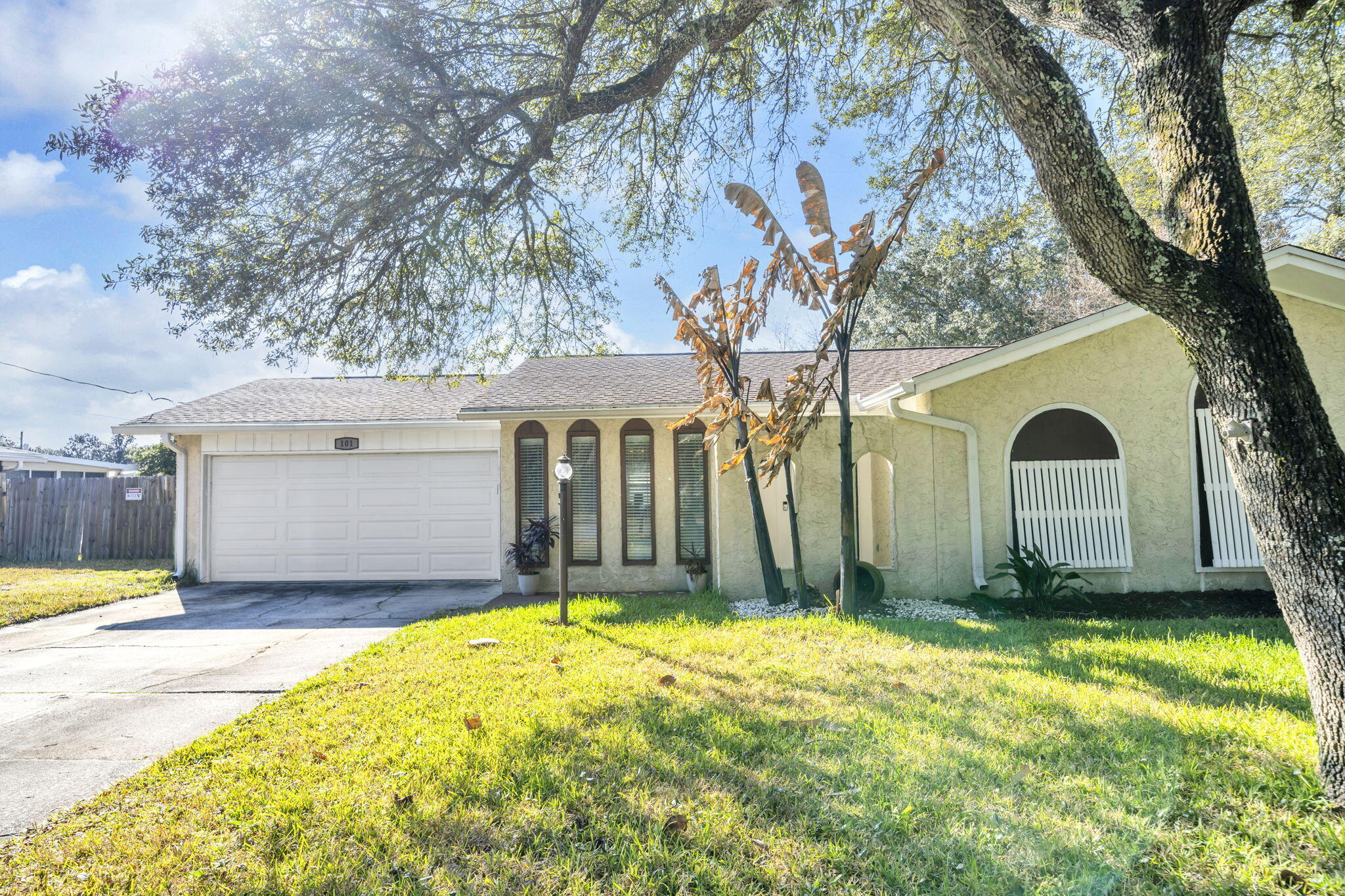 Oakridge Manor - Residential