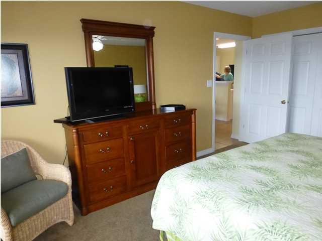 MARAVILLA CONDO 3 - Residential