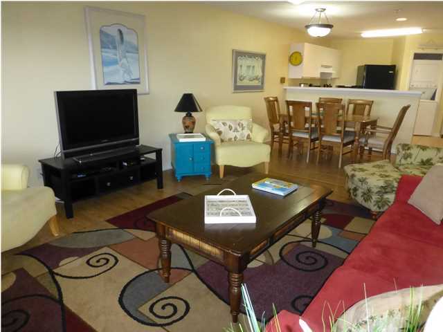 MARAVILLA CONDO 3 - Residential