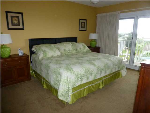 MARAVILLA CONDO 3 - Residential