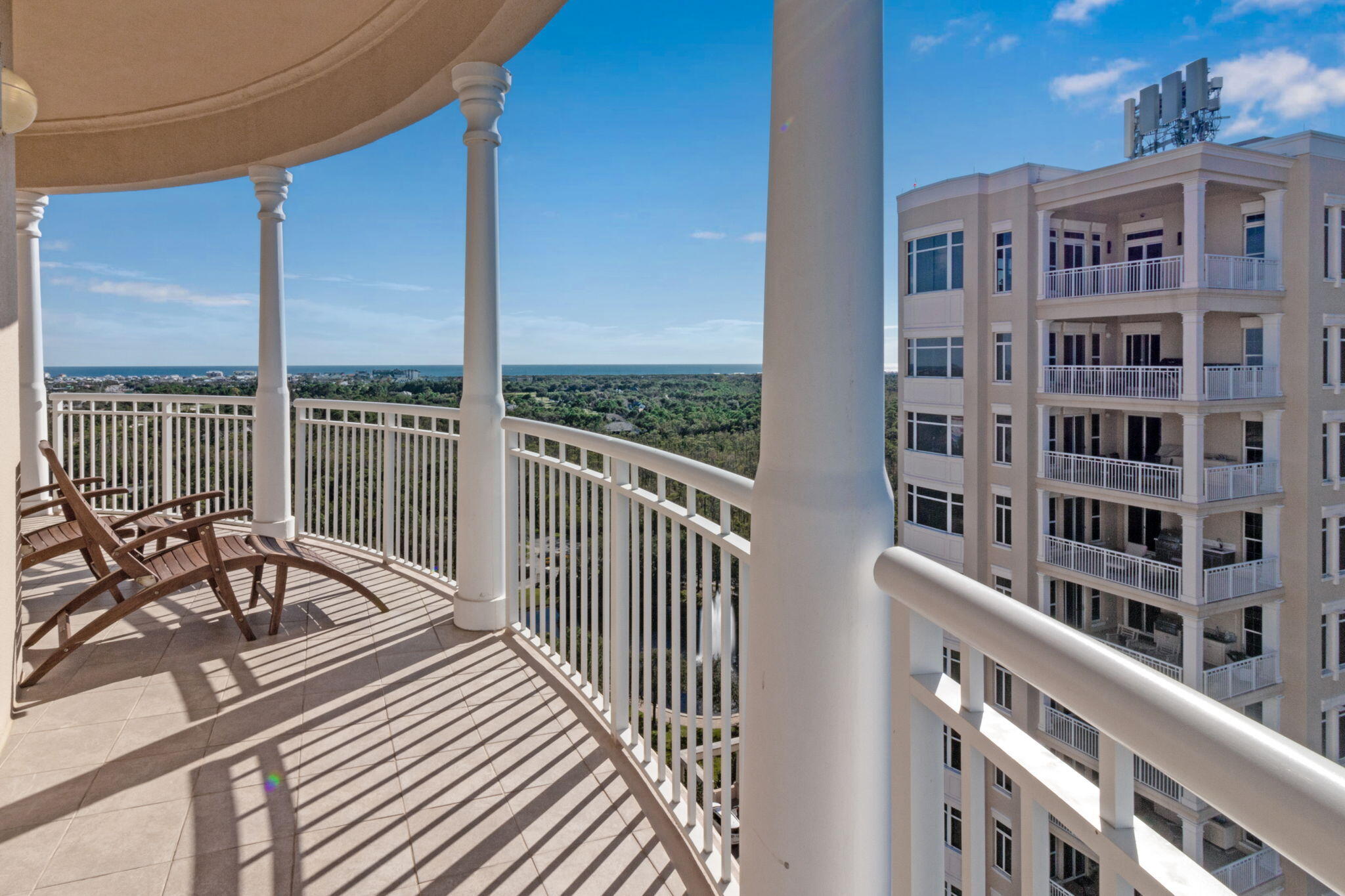 ONE WATER PLACE AT KELLY PLANTATION - Residential