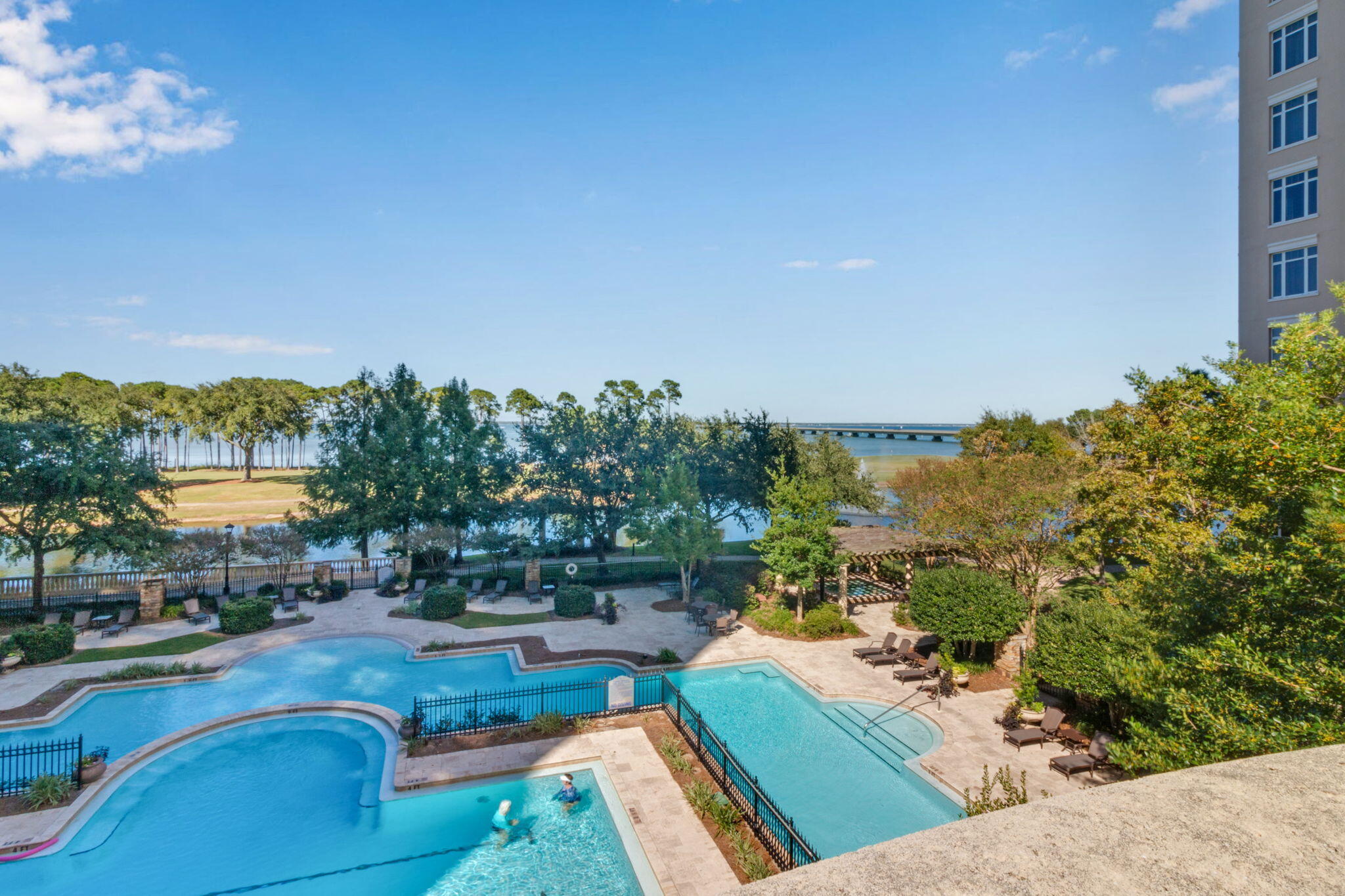 ONE WATER PLACE AT KELLY PLANTATION - Residential