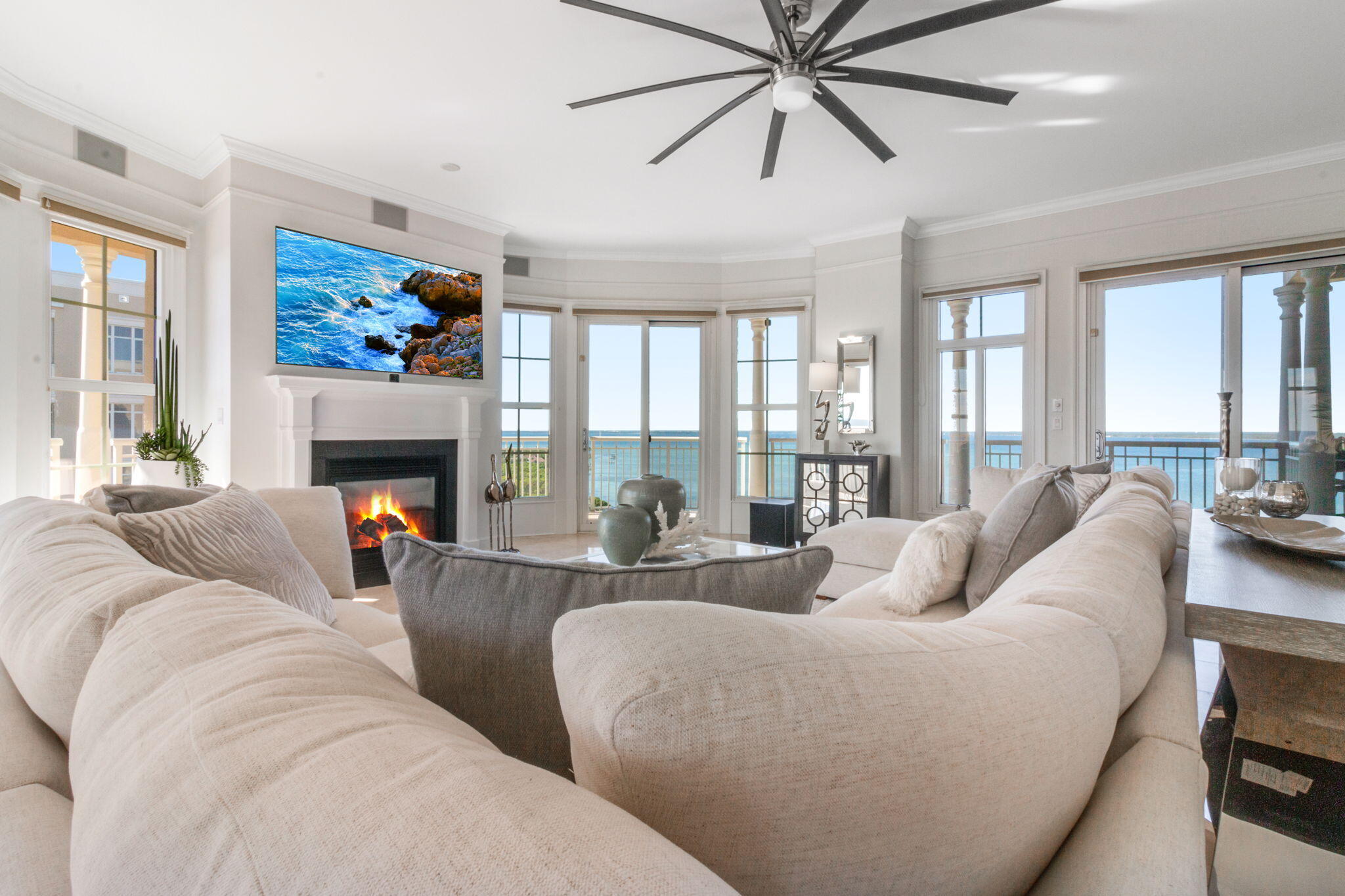 ONE WATER PLACE AT KELLY PLANTATION - Residential