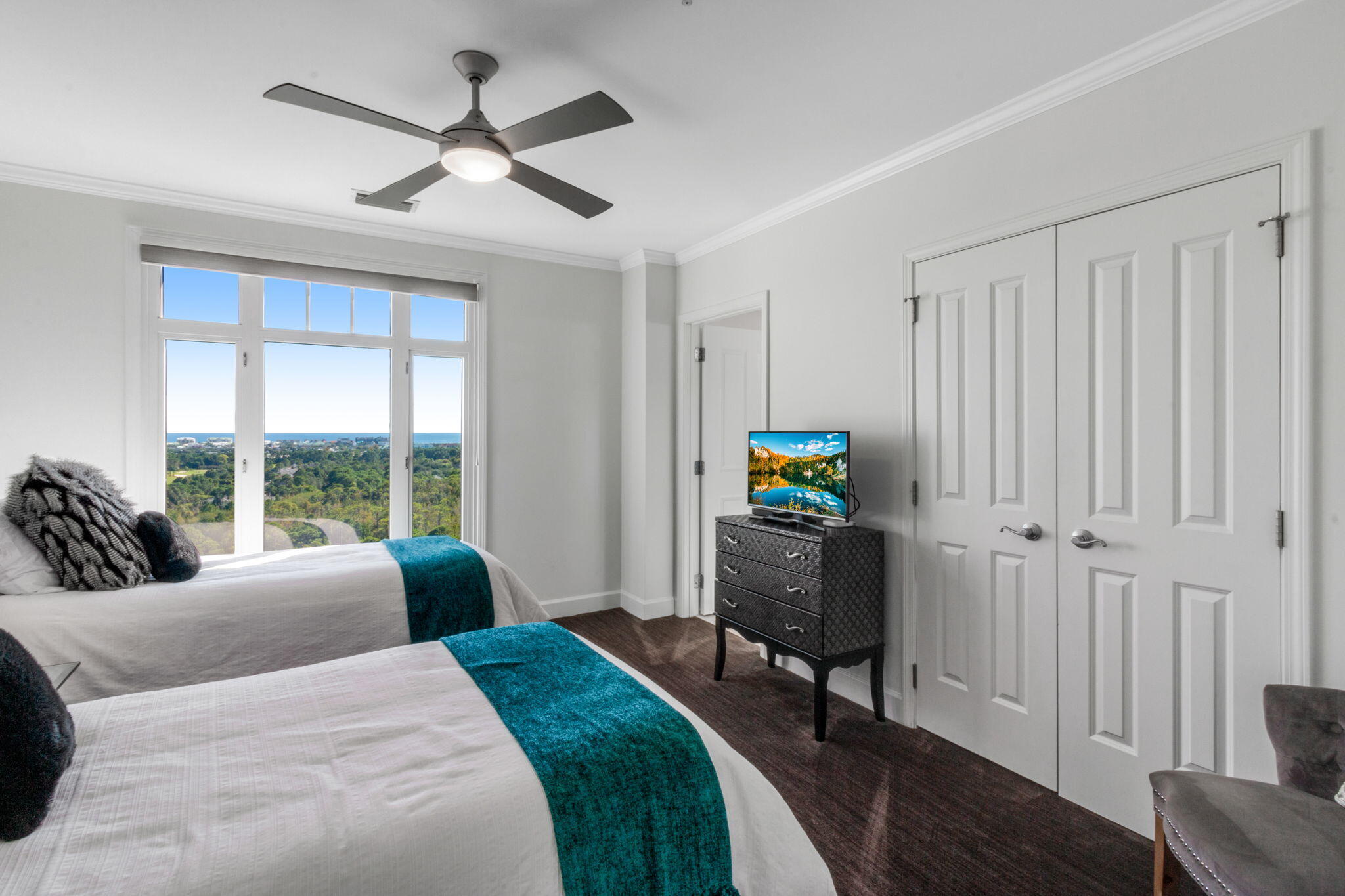 ONE WATER PLACE AT KELLY PLANTATION - Residential