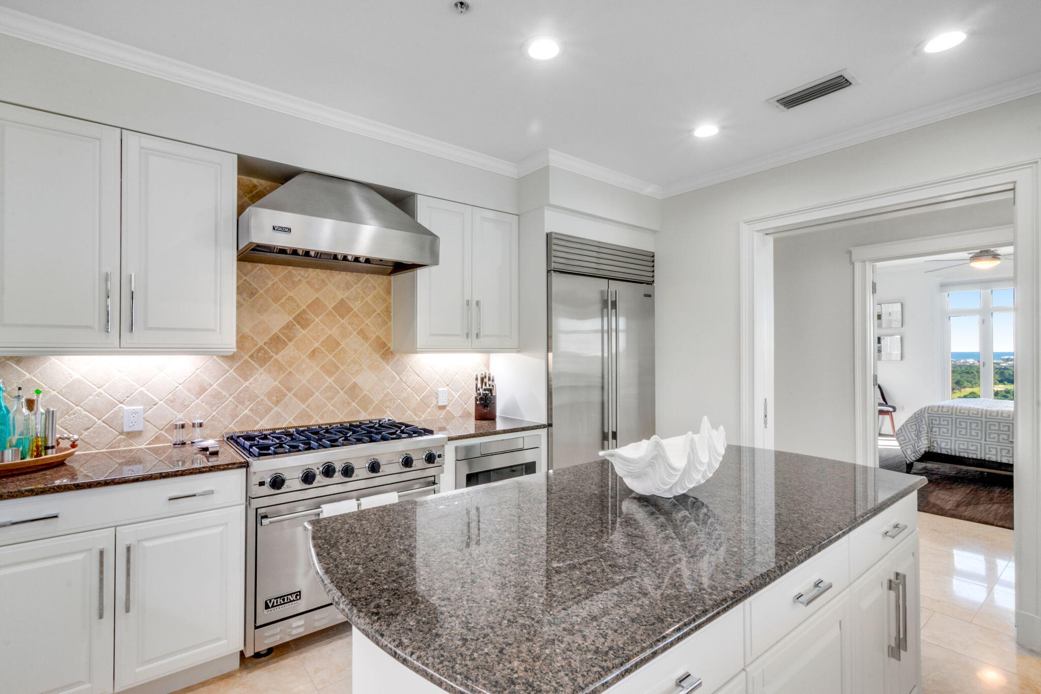 ONE WATER PLACE AT KELLY PLANTATION - Residential