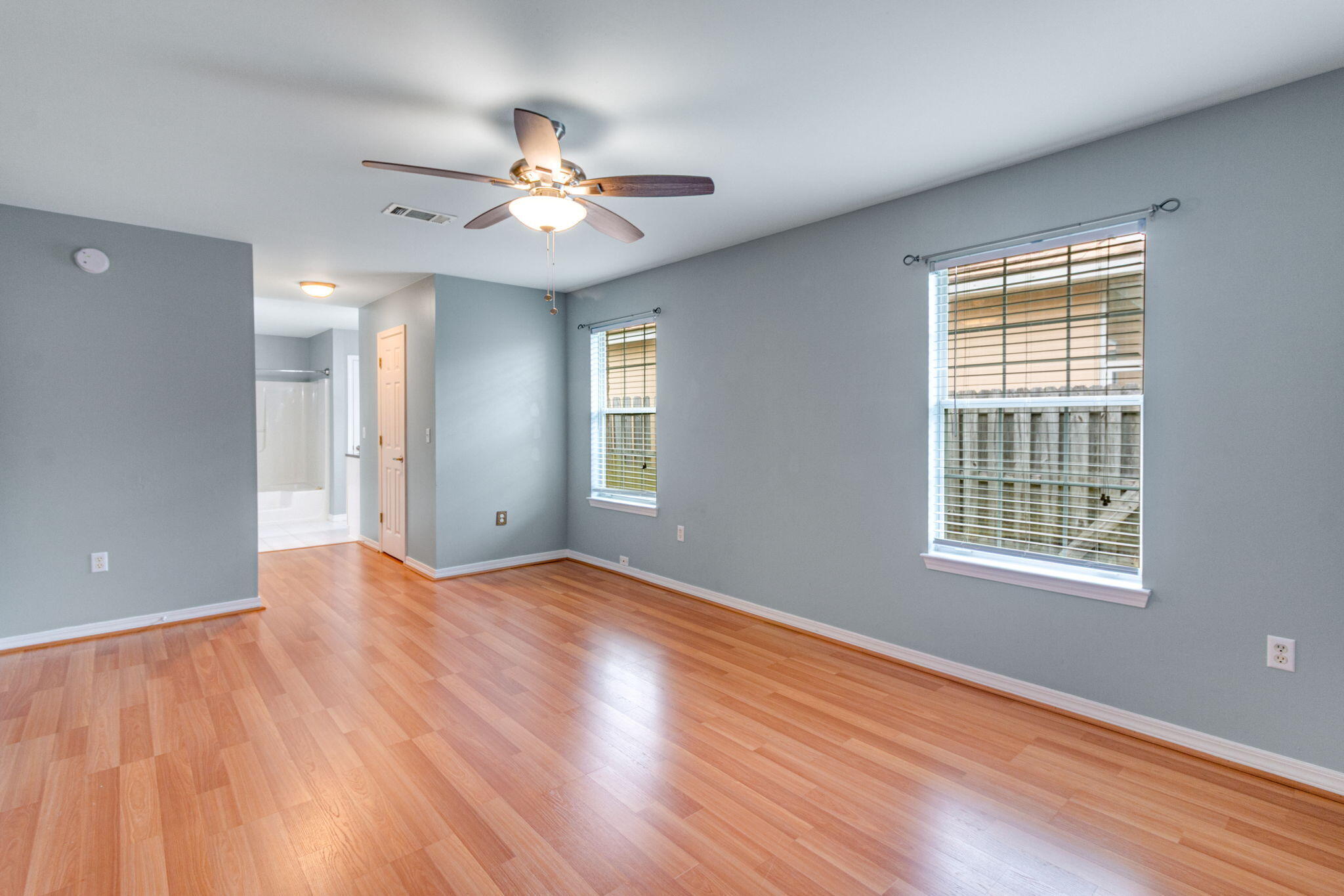 BAYSIDE - Residential Lease