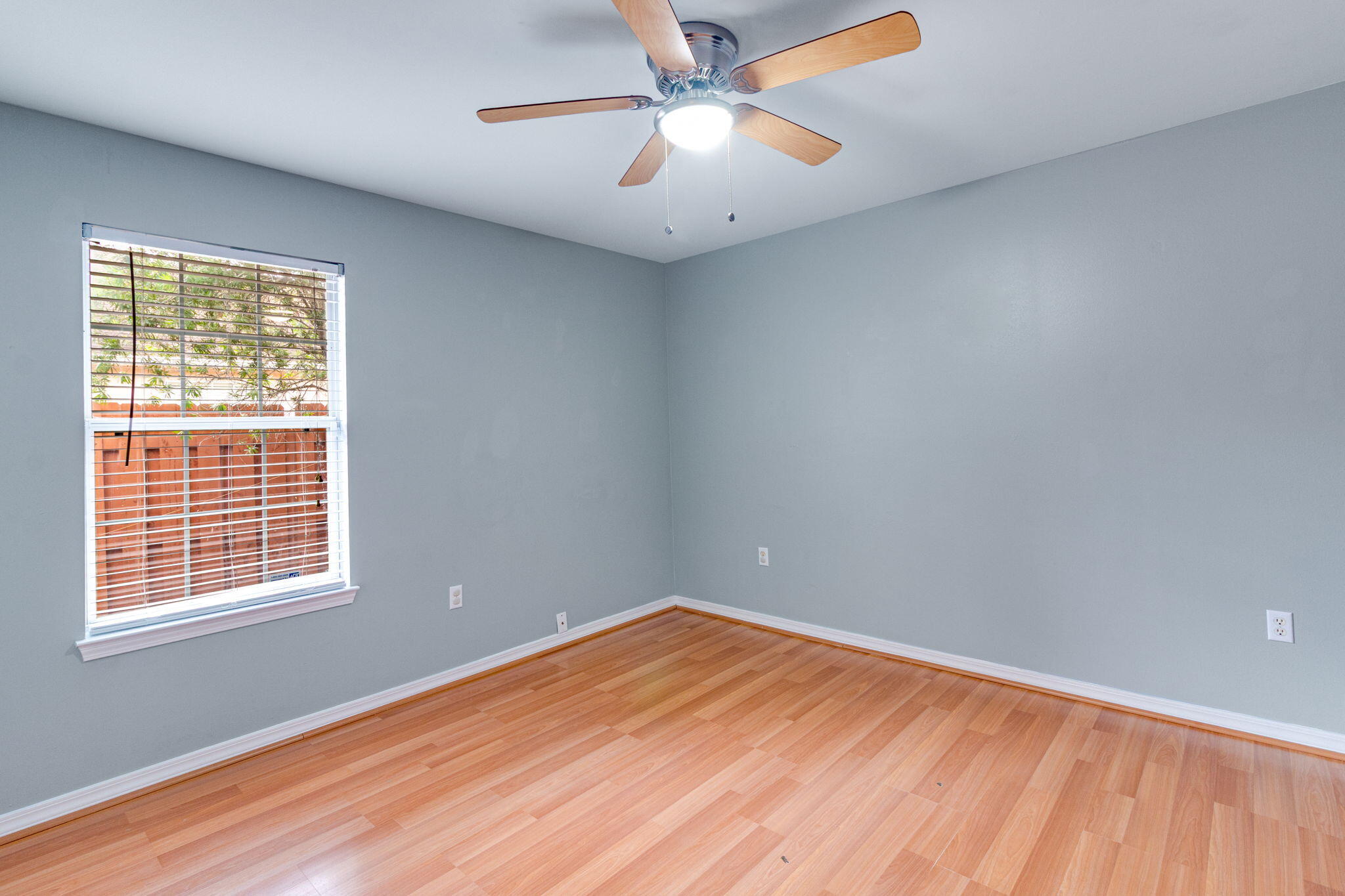 BAYSIDE - Residential Lease