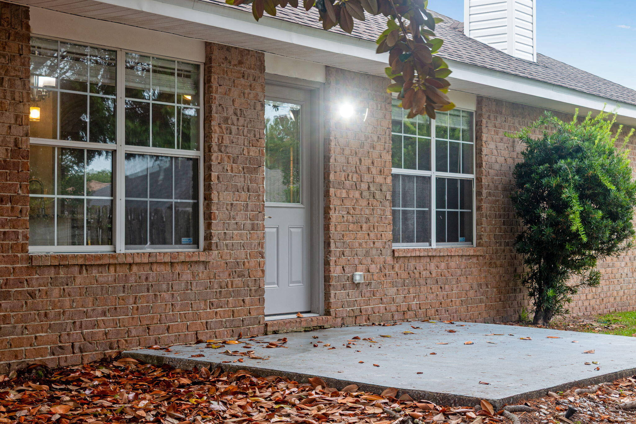 BAYSIDE - Residential Lease