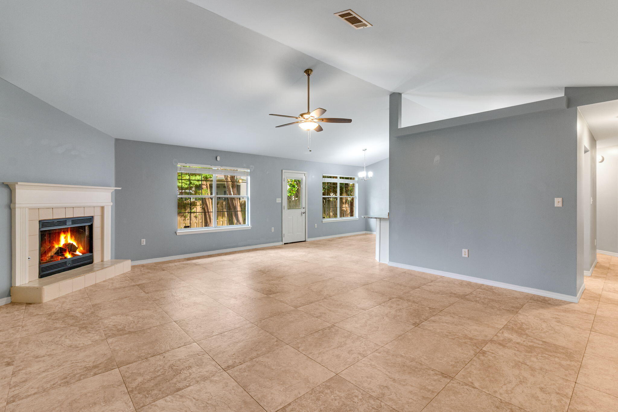 BAYSIDE - Residential Lease