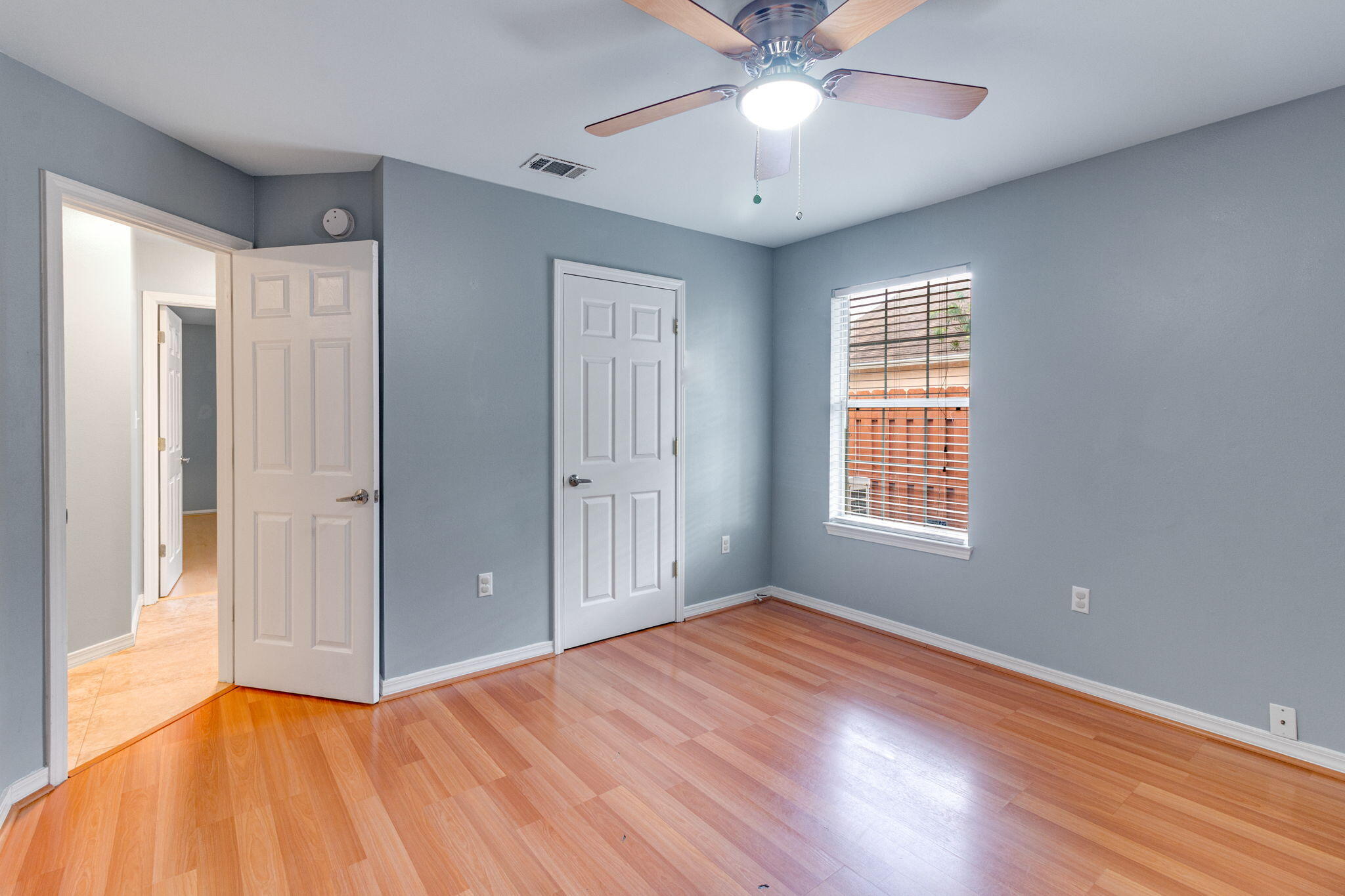 BAYSIDE - Residential Lease