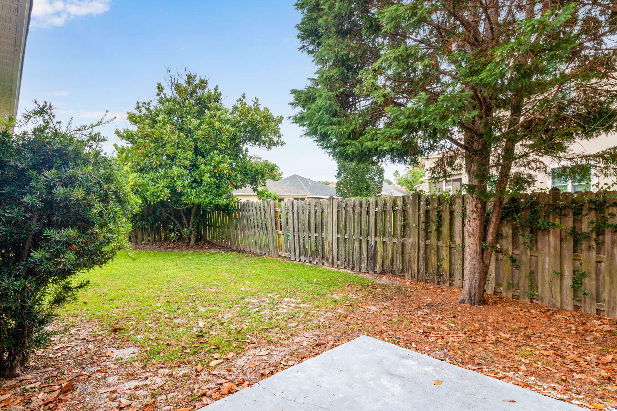 BAYSIDE - Residential Lease