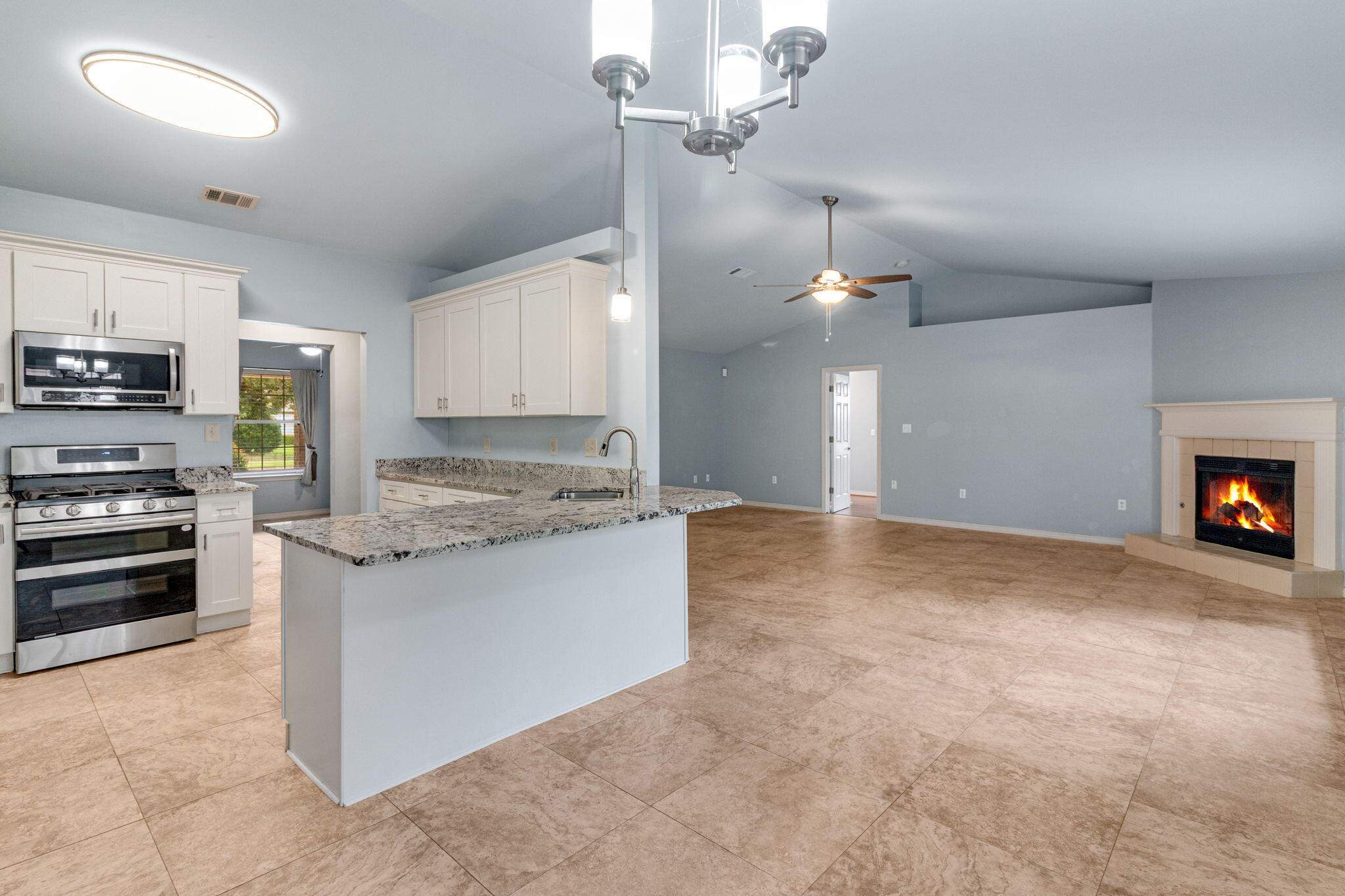 BAYSIDE - Residential Lease