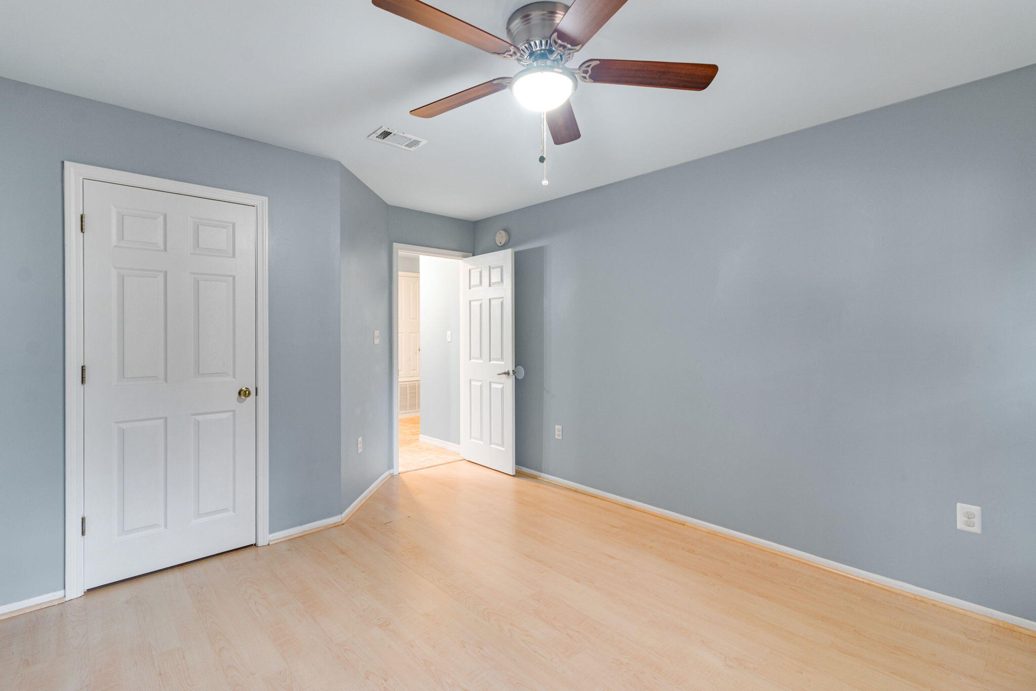 BAYSIDE - Residential Lease