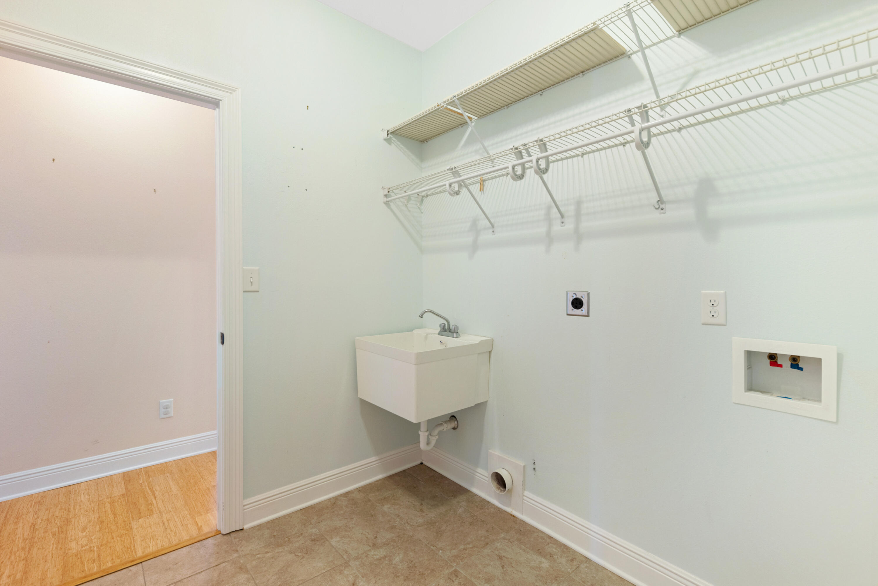 NONESUCH WAY - Residential