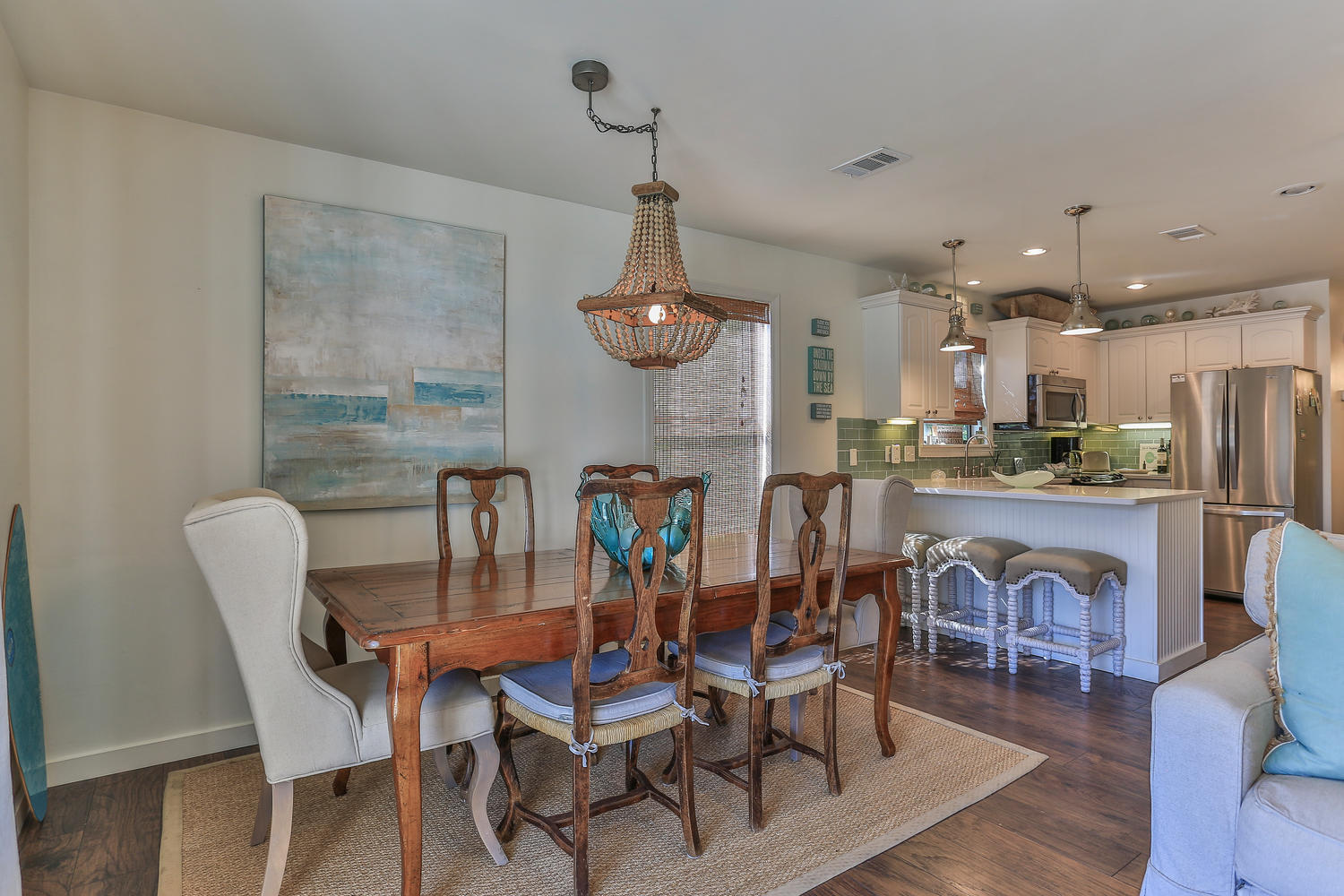 BEACHWOOD VILLAS CONDO PH 2 - Residential