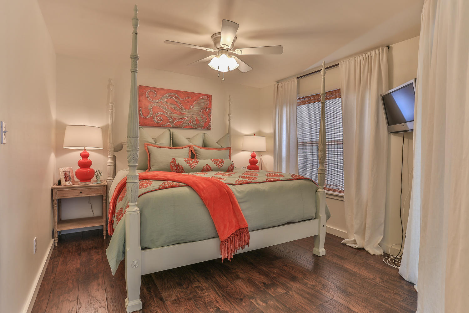 BEACHWOOD VILLAS CONDO PH 2 - Residential