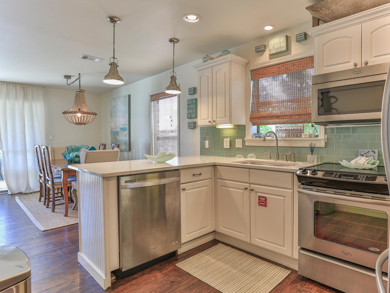 BEACHWOOD VILLAS CONDO PH 2 - Residential