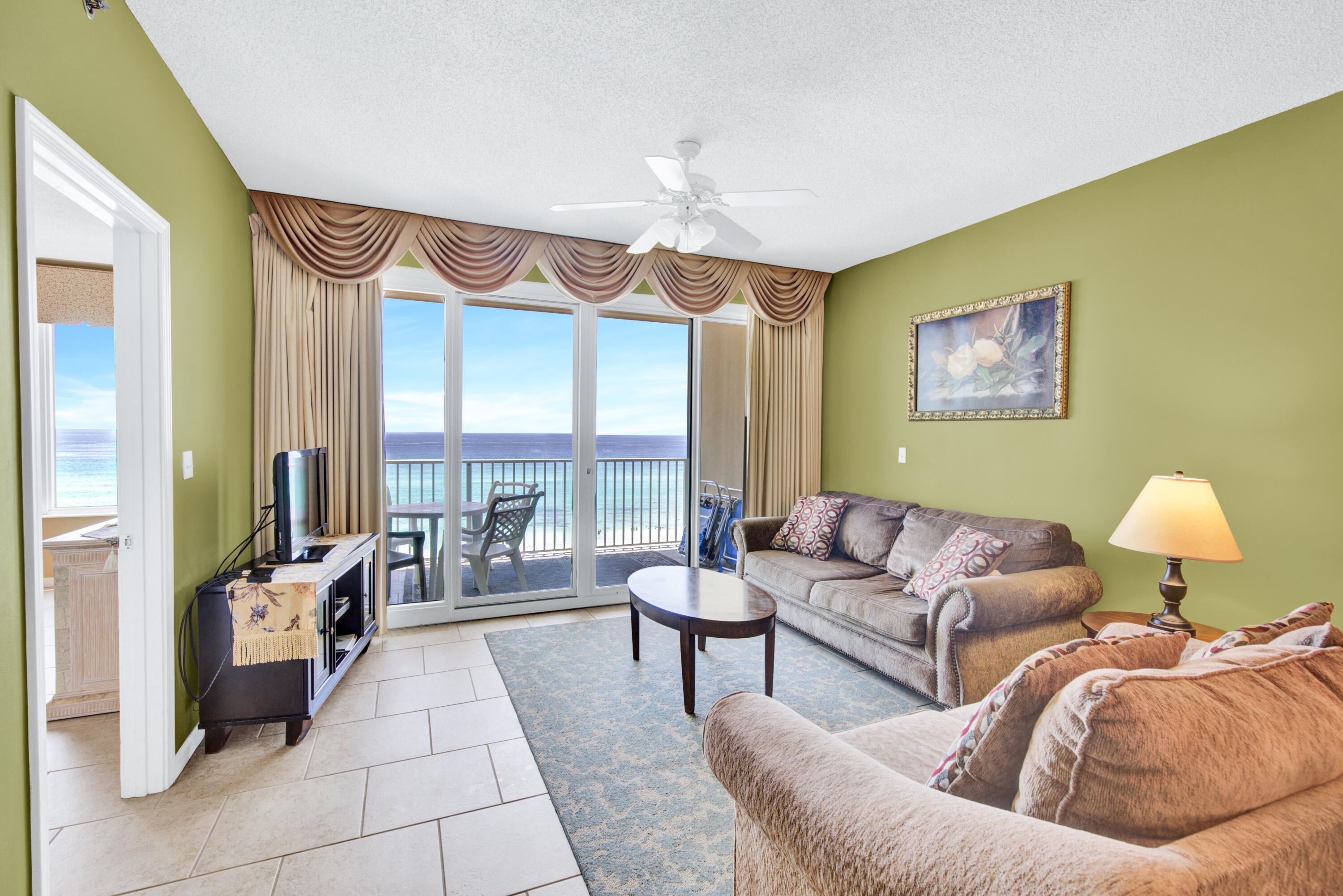 LEEWARD KEY - Residential